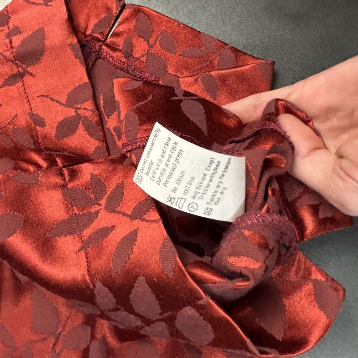 Kenzo × Vintage Vintage Kenzo Jungle Mini Skirt 1990s Satin Brocade Jacquard Size 30" / US 8 / IT 44 - 4 Thumbnail