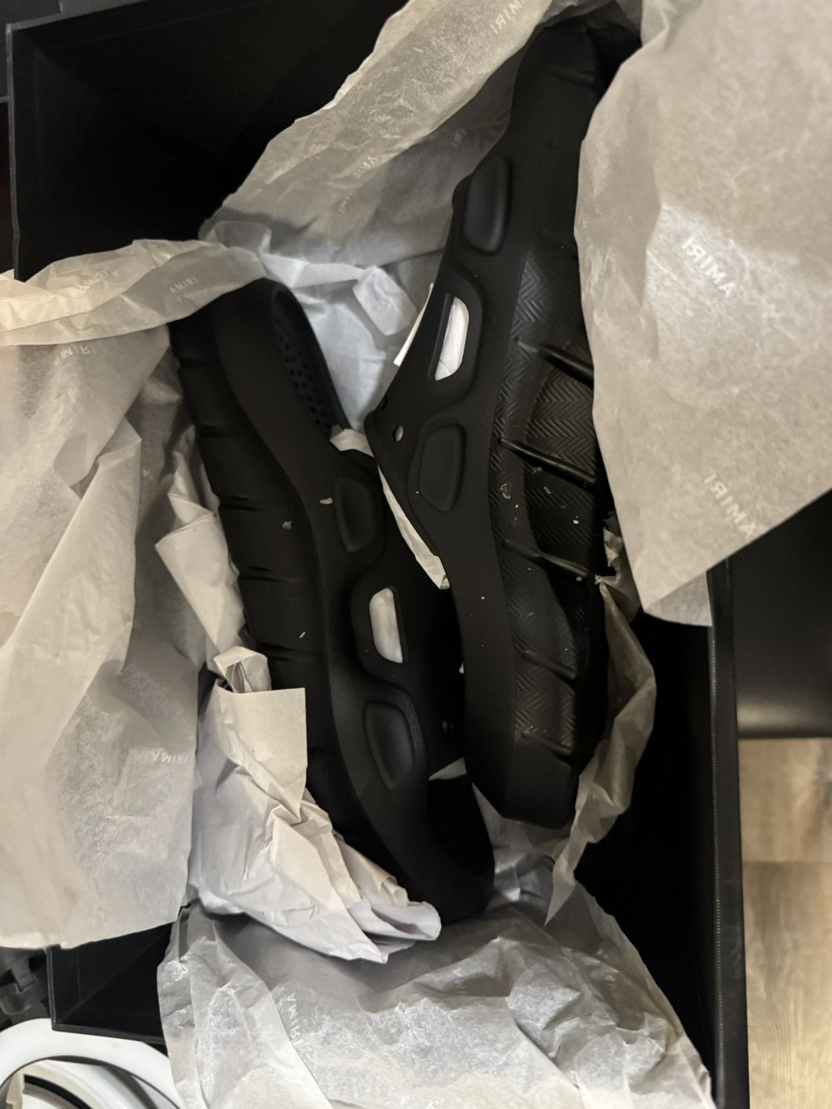Amiri Amiri slides Size US 10 / EU 43 - 16 Thumbnail