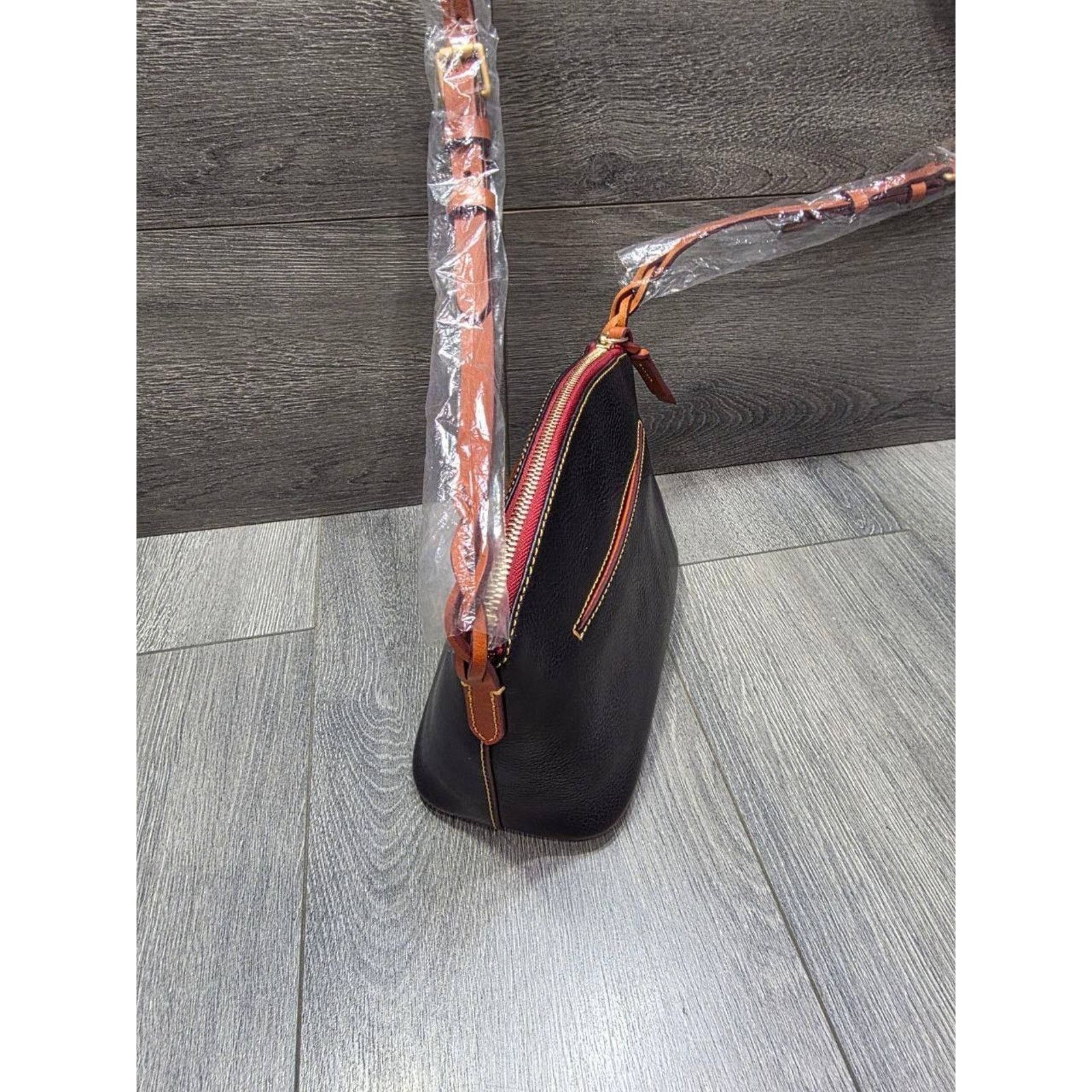 Dooney & Bourke Dooney & Bourke Florentine Leather Suki Black bag A463683 Size ONE SIZE - 7 Thumbnail