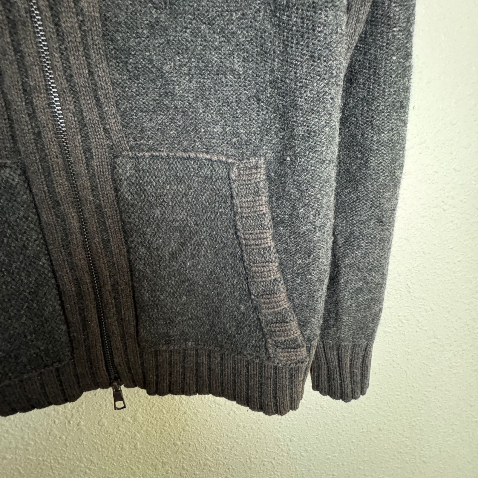 Club Monaco Club Monaco Grey Zip Up Sweater Size Large Size US L / EU 52-54 / 3 - 6 Thumbnail
