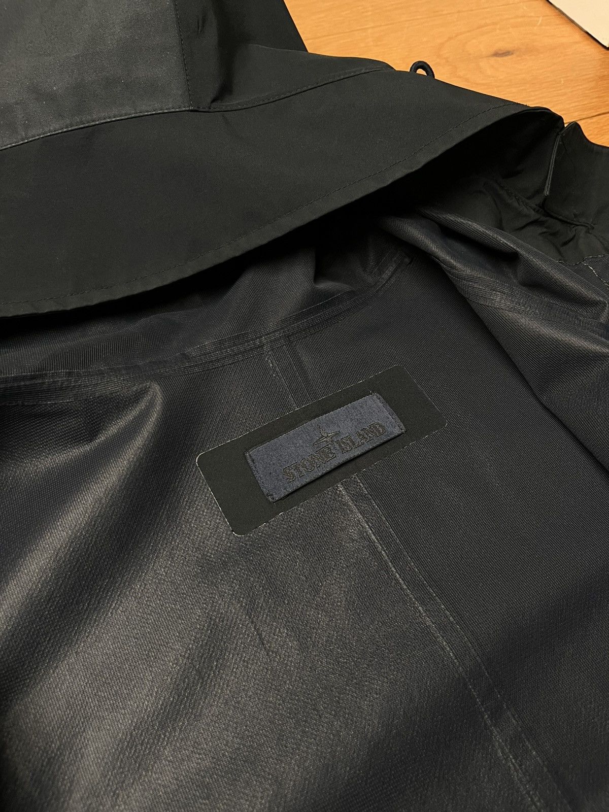 Stone Island Stone Island Tank Shield Ghost Piece Jacket – Blue Navy Size US L / EU 52-54 / 3 - 7 Thumbnail