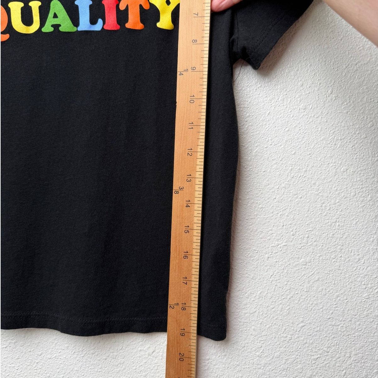Fashion Nova NWOT Fashion Nova Equality Graphic Crop Tee Black S Size S / US 4 / IT 40 - 9 Thumbnail