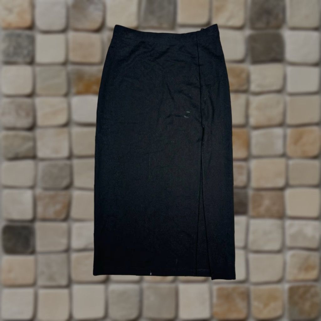Aritzia Aritzia Babaton Pencil Front Slit Skirt Womens 2 Black Nylon Spandex Midi Straight & Pencil Classic Modern Casual Party/Cocktail Size 26" / US 2 / IT 38 - 1 Thumbnail