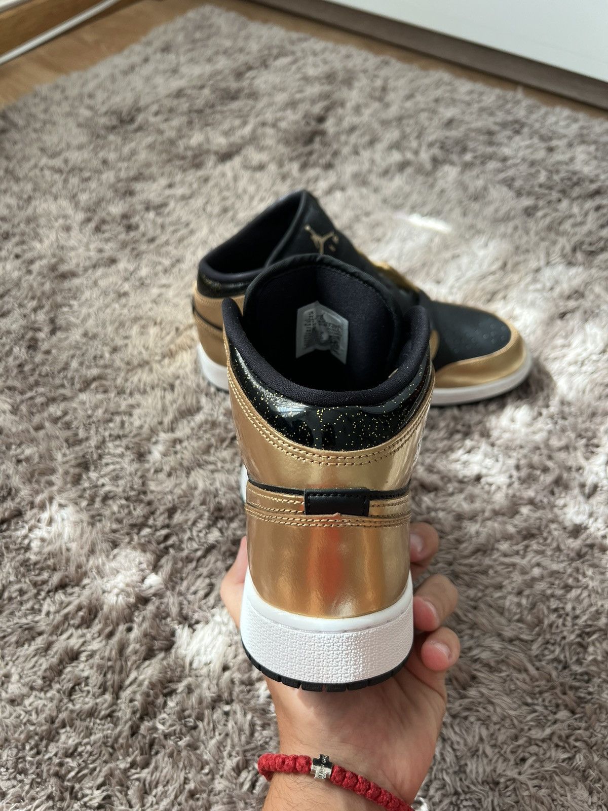 Nike Air Jordan 1 WMNS Gold Size US 8.5 / IT 38.5 - 6 Thumbnail