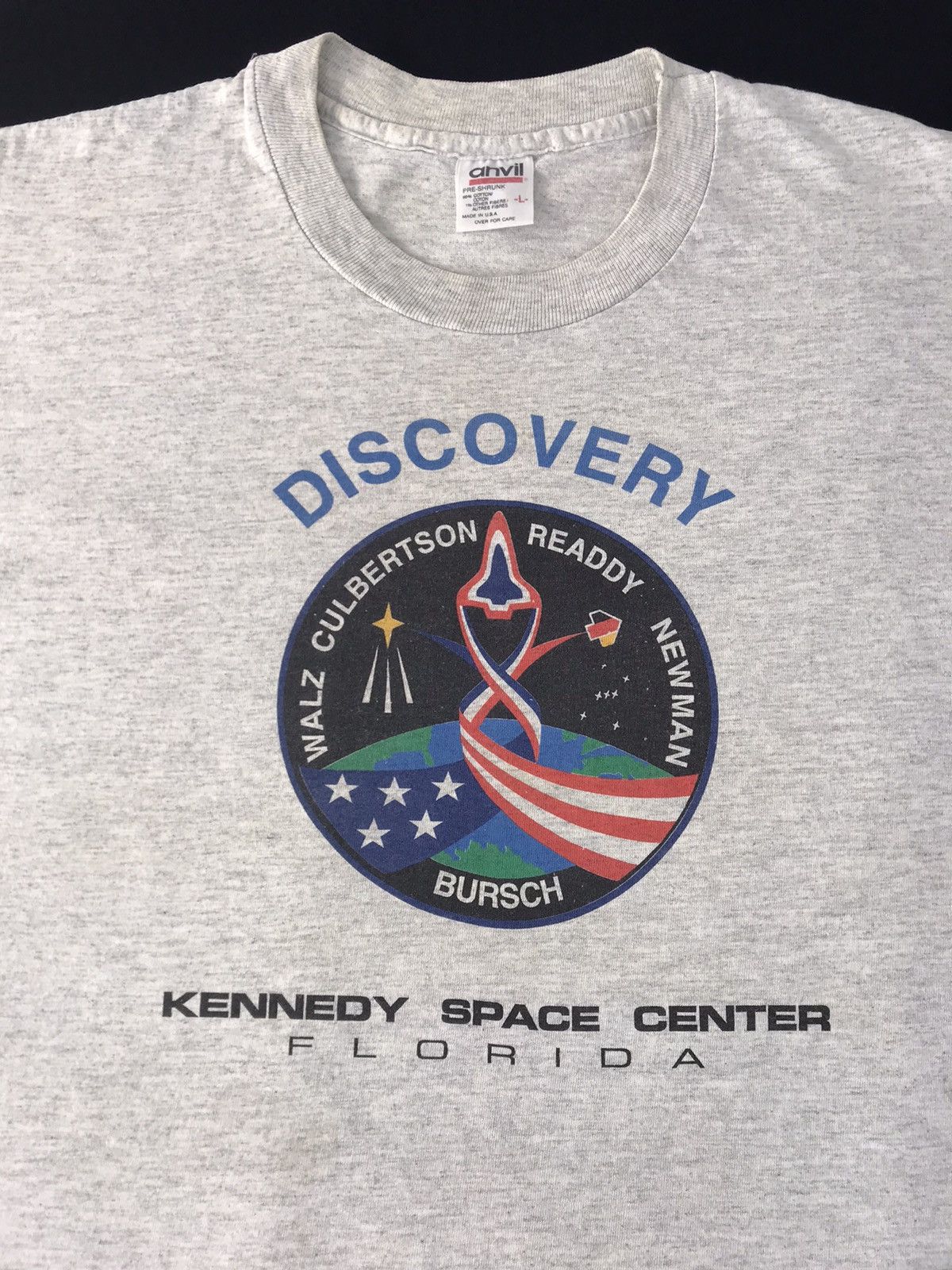 NASA Discovery Kennedy Space Centre Florida Moon Expedition Tee Size US L / EU 52-54 / 3 - 4 Thumbnail