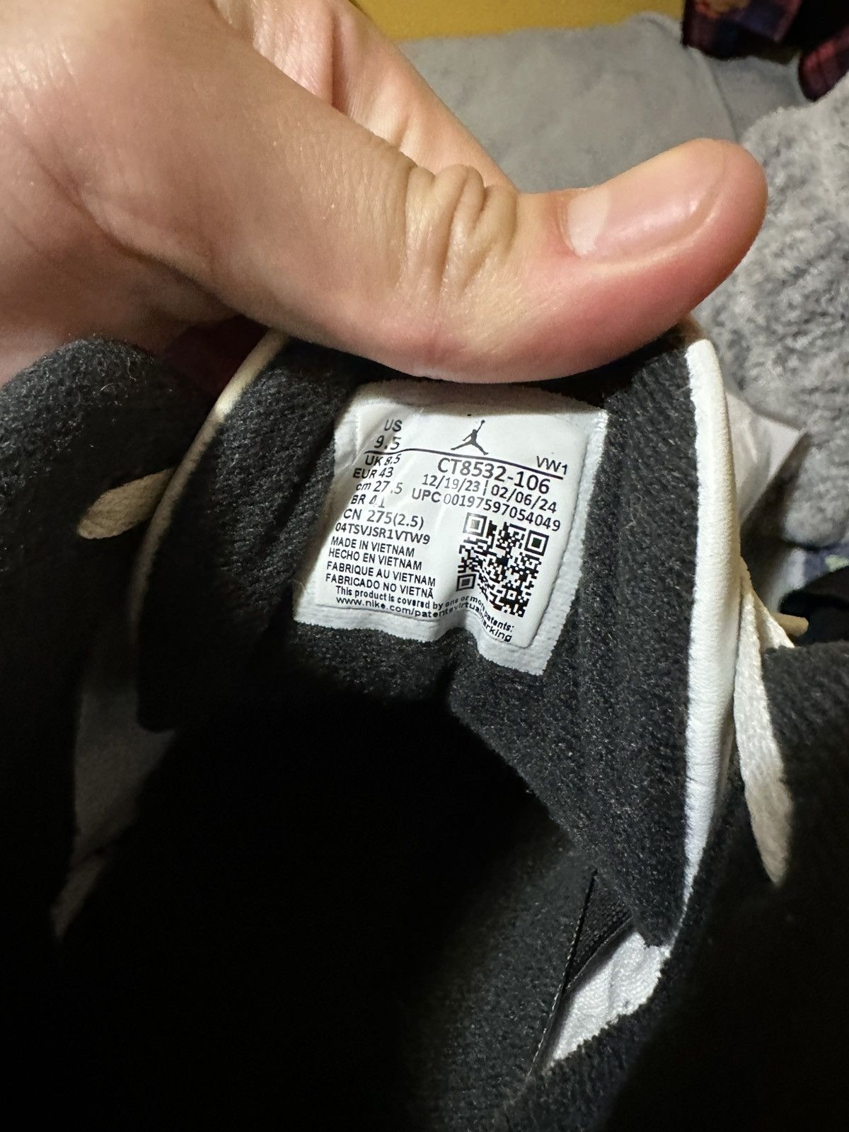 Jordan Brand Air jordan 3 grey retros Size US 9.5 / EU 42-43 - 2 Thumbnail