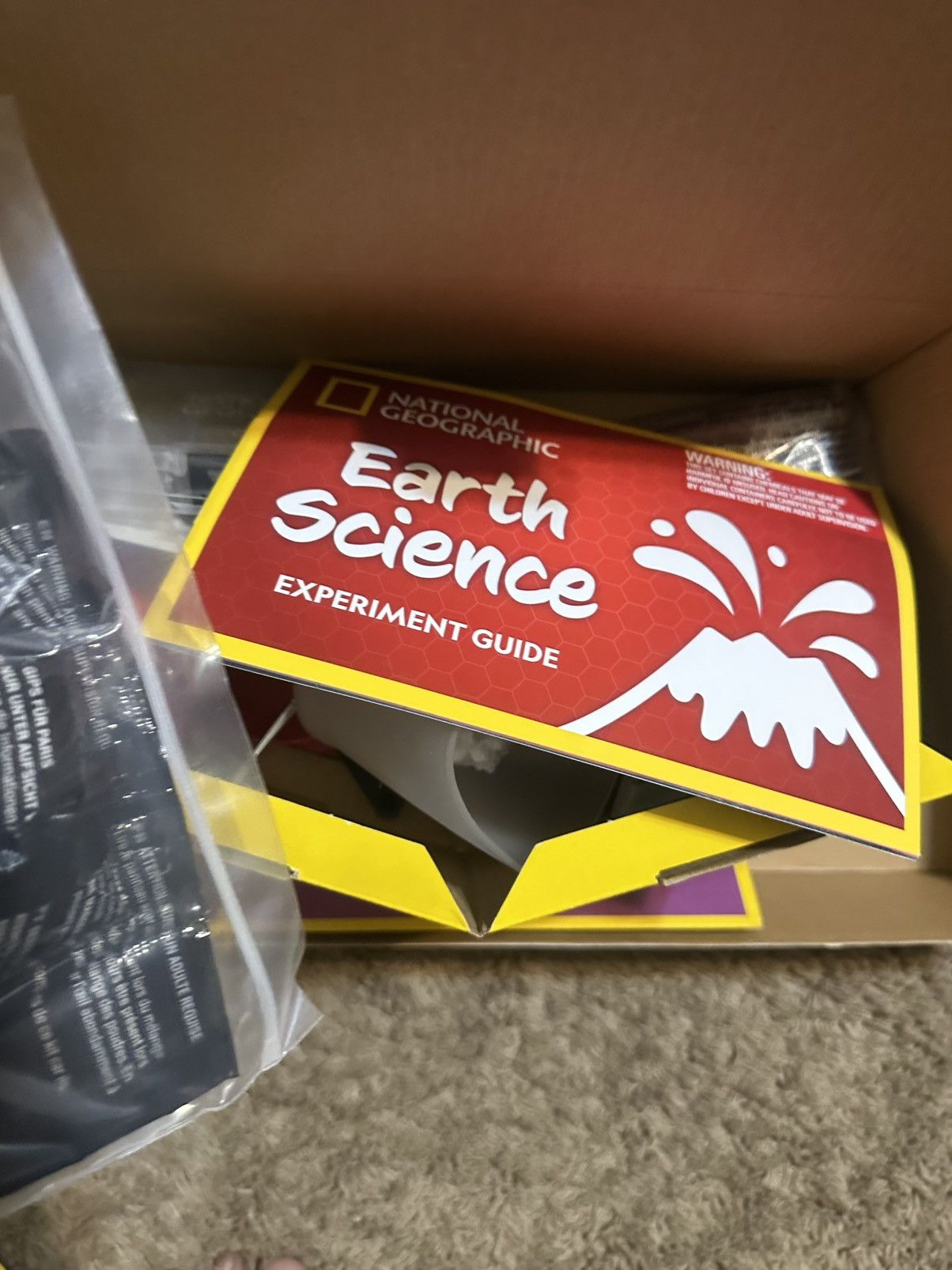 Nike 130 Experiments Science Kit Earth Chemistry Toys Magic Size US L / EU 52-54 / 3 - 8 Thumbnail