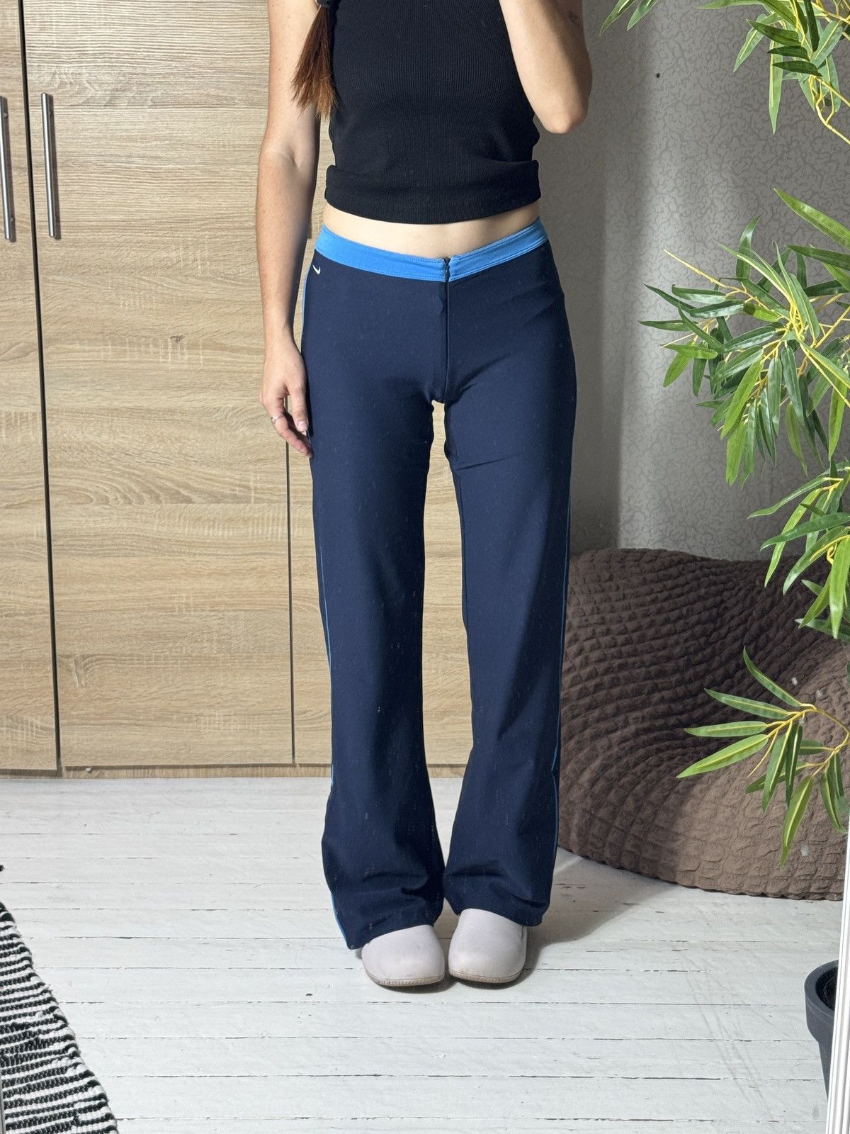 Nike VINTAGE NIKE MINI SWOOSH 2000s PANTS Size 27" / US 4 / IT 40 - 9 Thumbnail