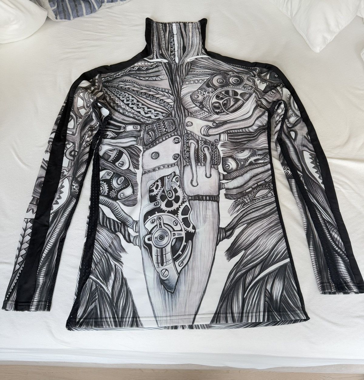 Demobaza Archive Piece TOP EHEIE Size US S / EU 44-46 / 1 - 4 Thumbnail