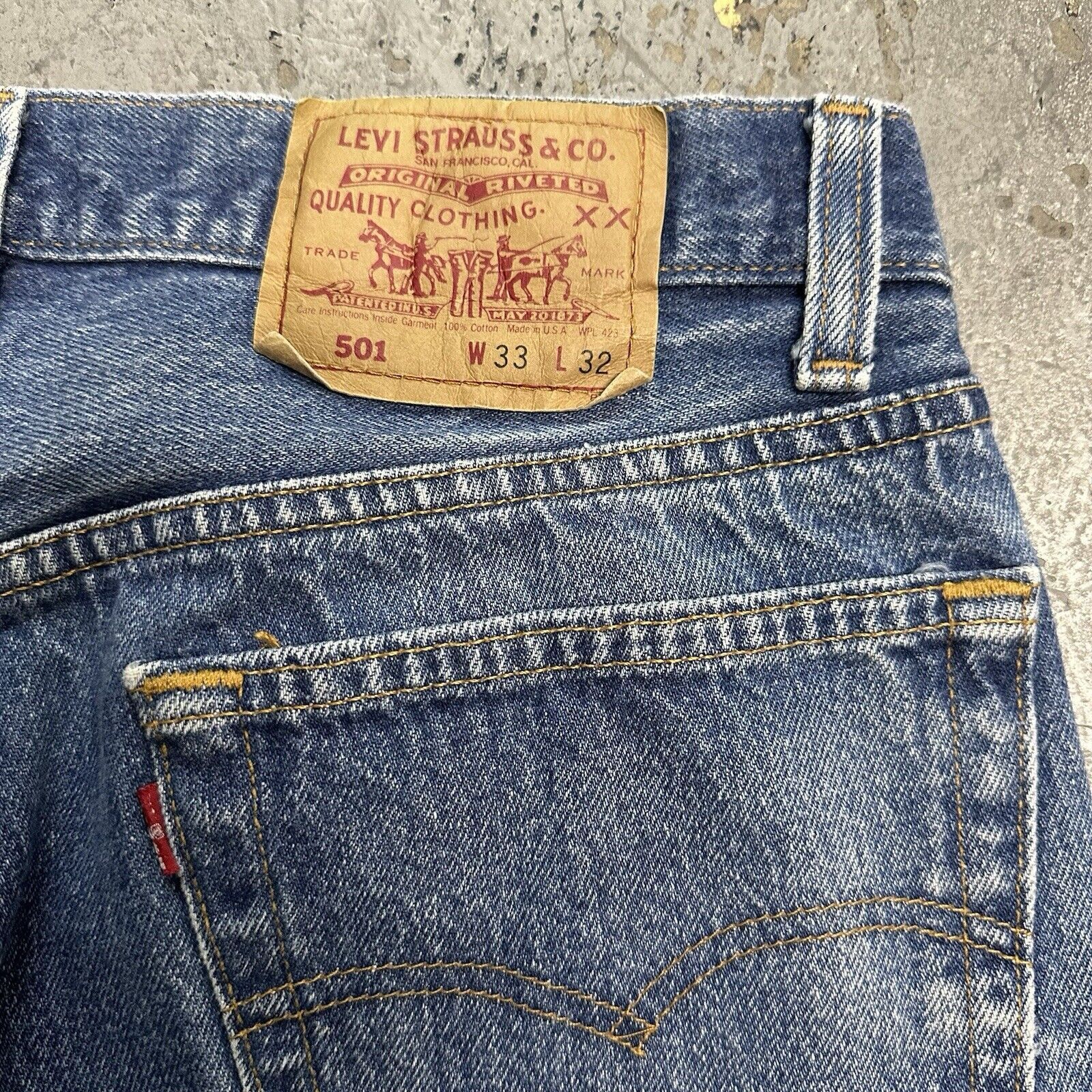 Levi's × Vintage Vintage 90s Levi’s 501 Straight Faded Blue Denim Jeans 33x32 Size US 33 - 7 Thumbnail