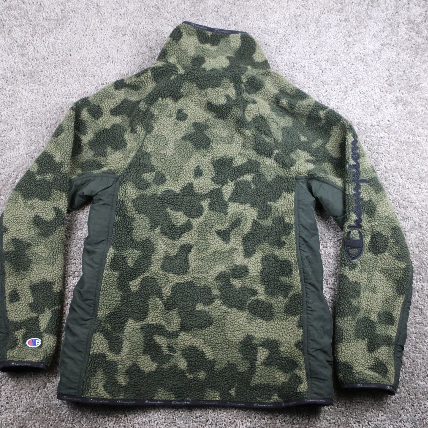 Champion VINTAGE Champion Fleece Sweater Mens Medium Green Woodland Camouflage Full Zip High Neck Size US M / EU 48-50 / 2 - 2 Thumbnail