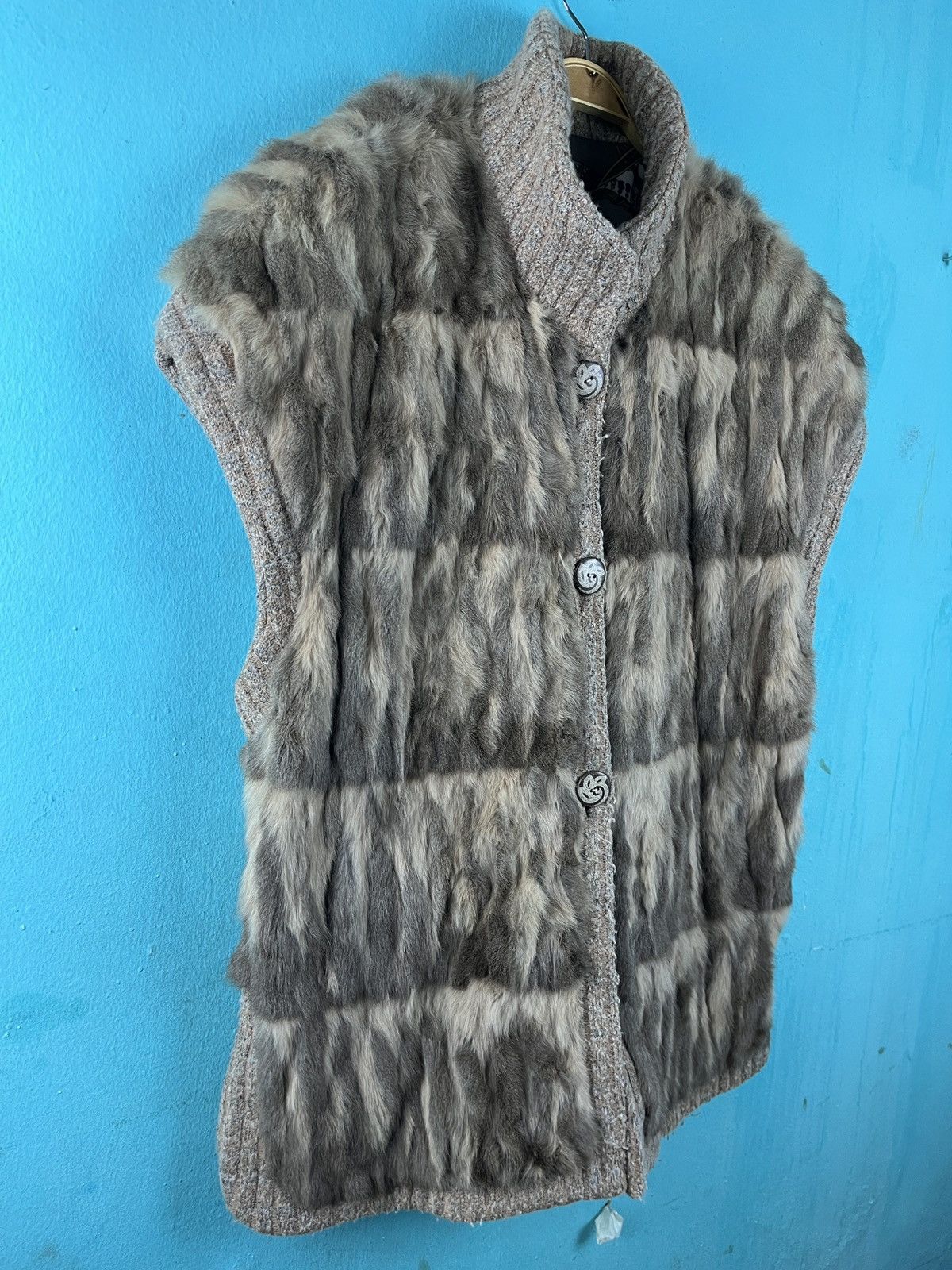 If Six Was Nine × Le Grande Bleu (L.G.B.) Vintage Japanese fur vest Size US L / EU 52-54 / 3 - 4 Thumbnail