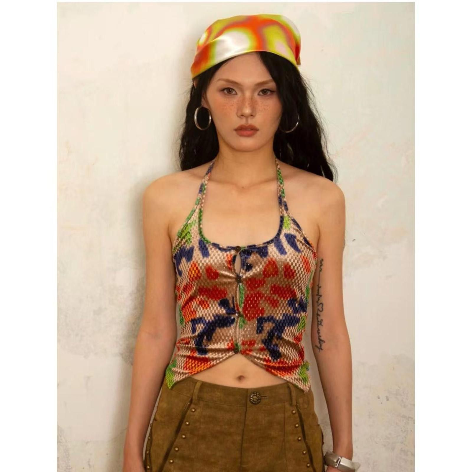 Japanese Brand Vintage inspired halter summer top with bold floral pattern Size M / US 6-8 / IT 42-44 - 1 Thumbnail