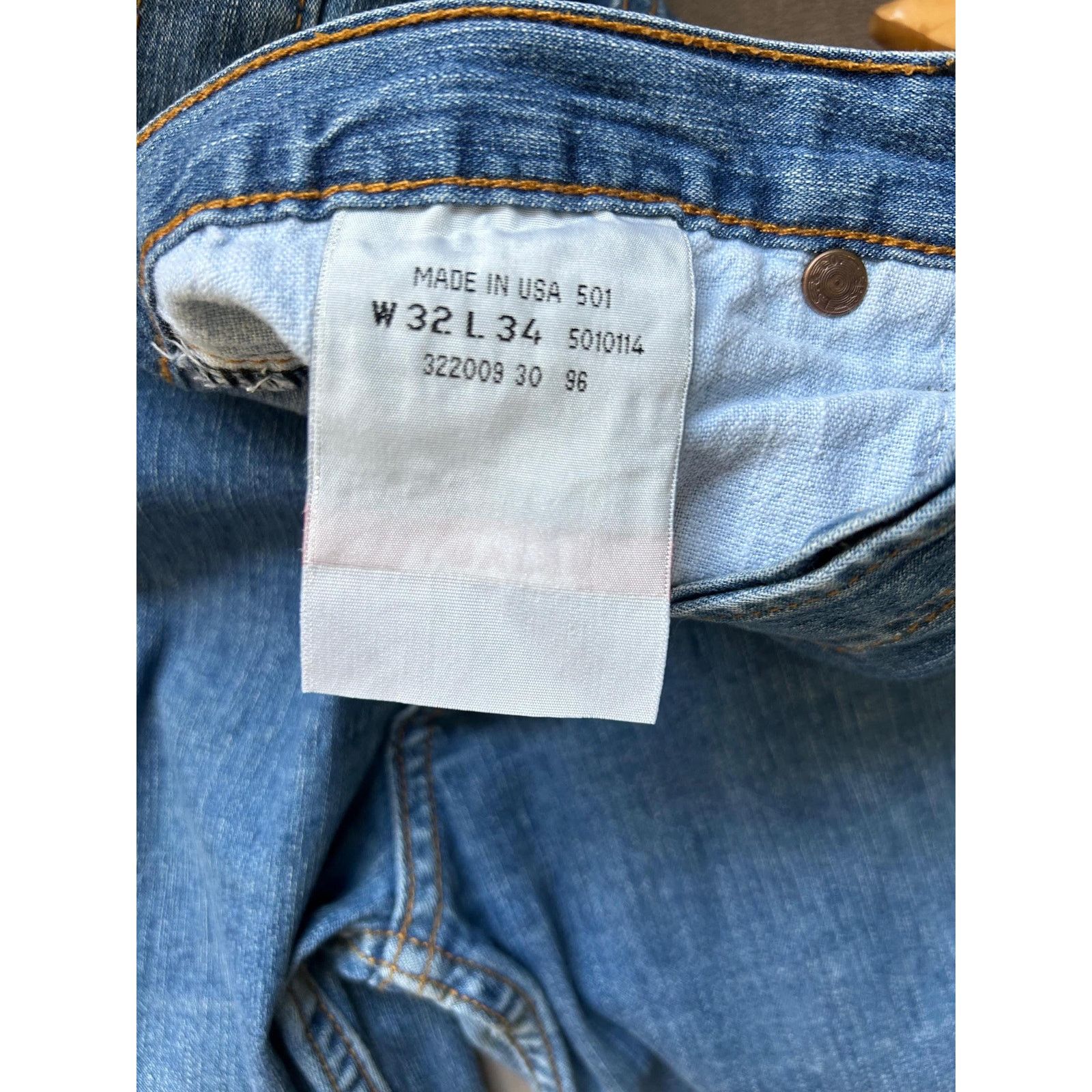 Levi's Levi's 501 Jeans W32L34 USA 1996 Light Wash Button Fly Denim Size US 32 / EU 48 - 10 Thumbnail