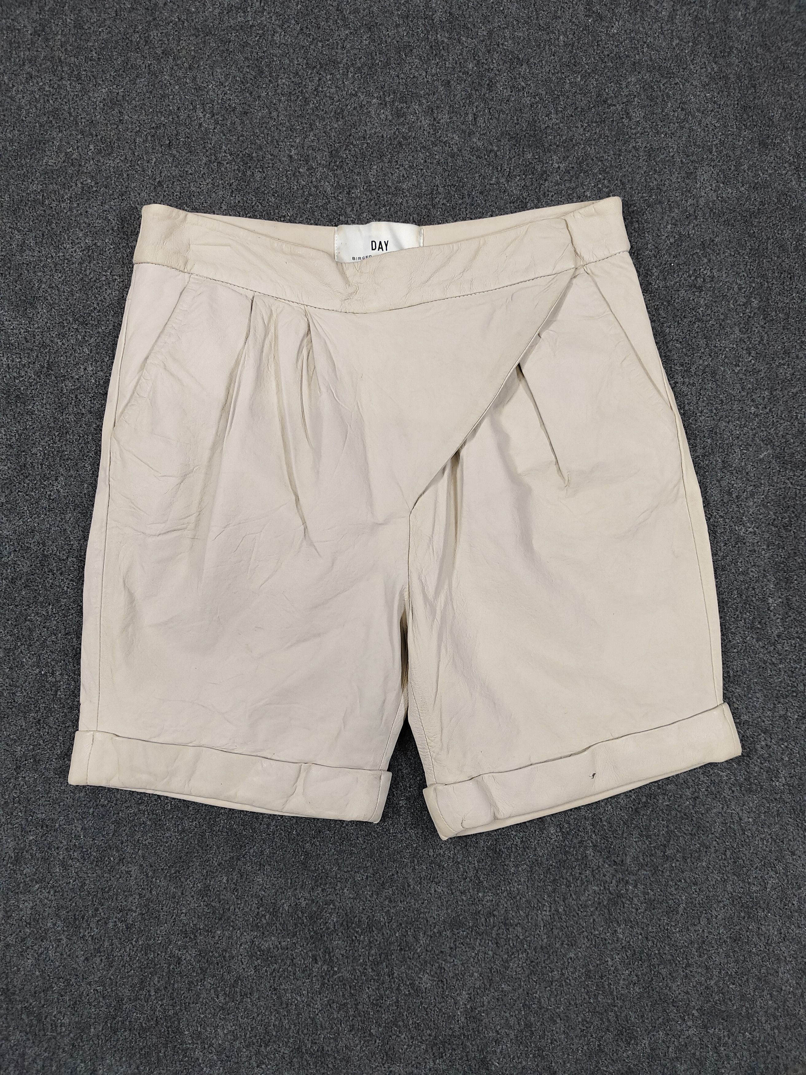 Other Birger et Mikkelsen-Minimalist Tailored Napa Leather Shorts Size 28" / US 6 / IT 42 - 1 Thumbnail