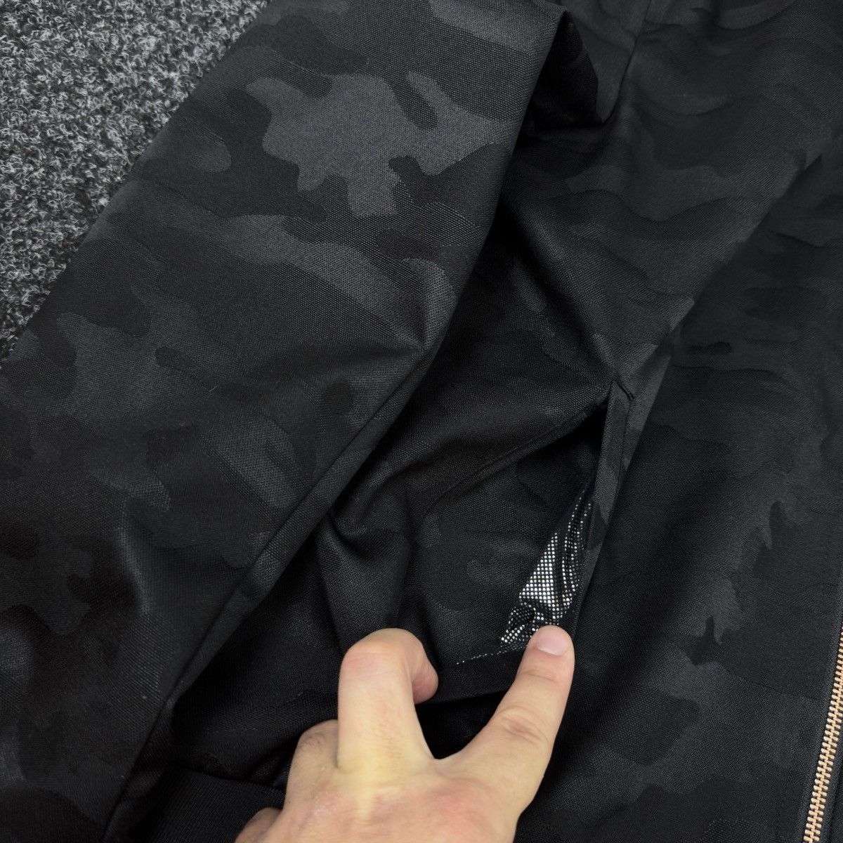 Givenchy Camo Light Zip Jacket Givenchy Style Y2k Size US M / EU 48-50 / 2 - 4 Thumbnail
