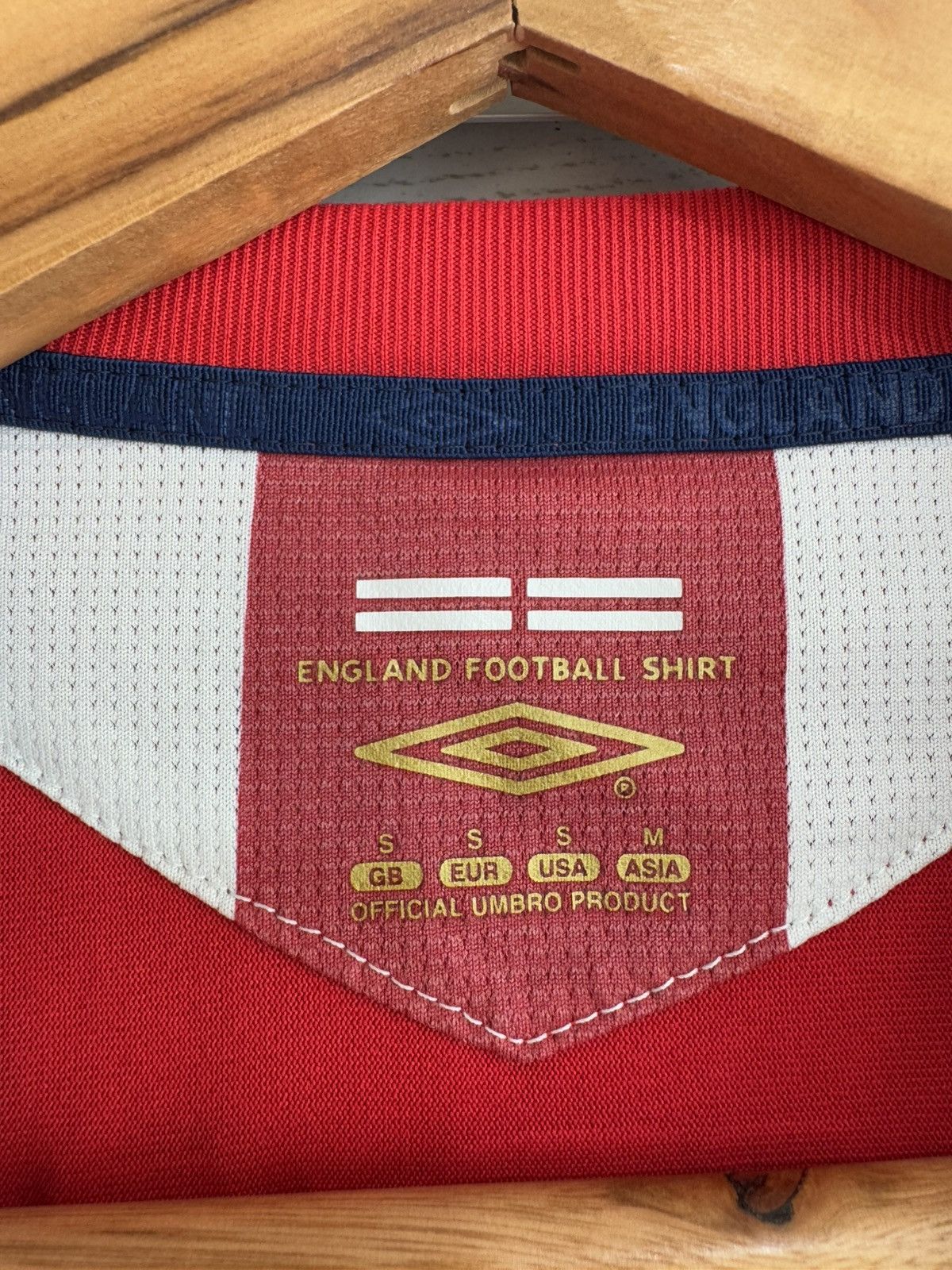 Umbro × Vintage Lampard #8 England 2006-2007 Away Soccer Jersey Football Kit Size US S / EU 44-46 / 1 - 15 Thumbnail