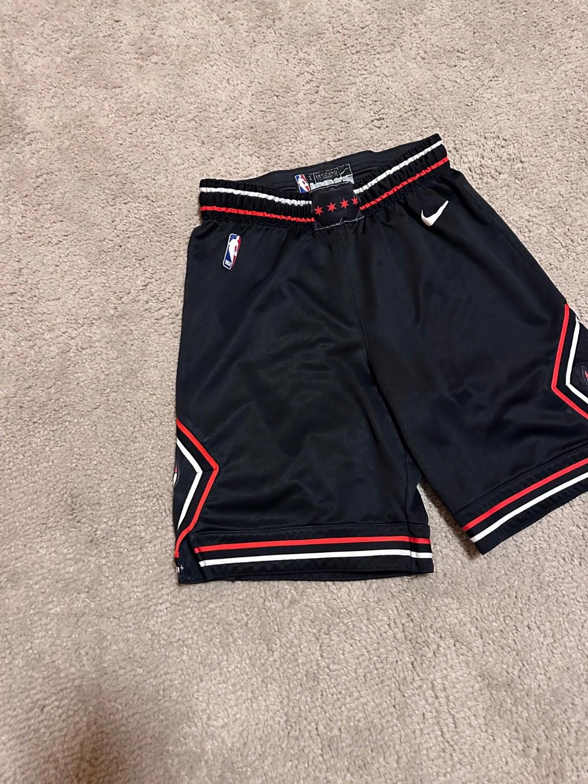 Nike Nike Chicago Bulls Authentic Black NBA Engineered Shorts Size US 32 / EU 48 - 2 Thumbnail