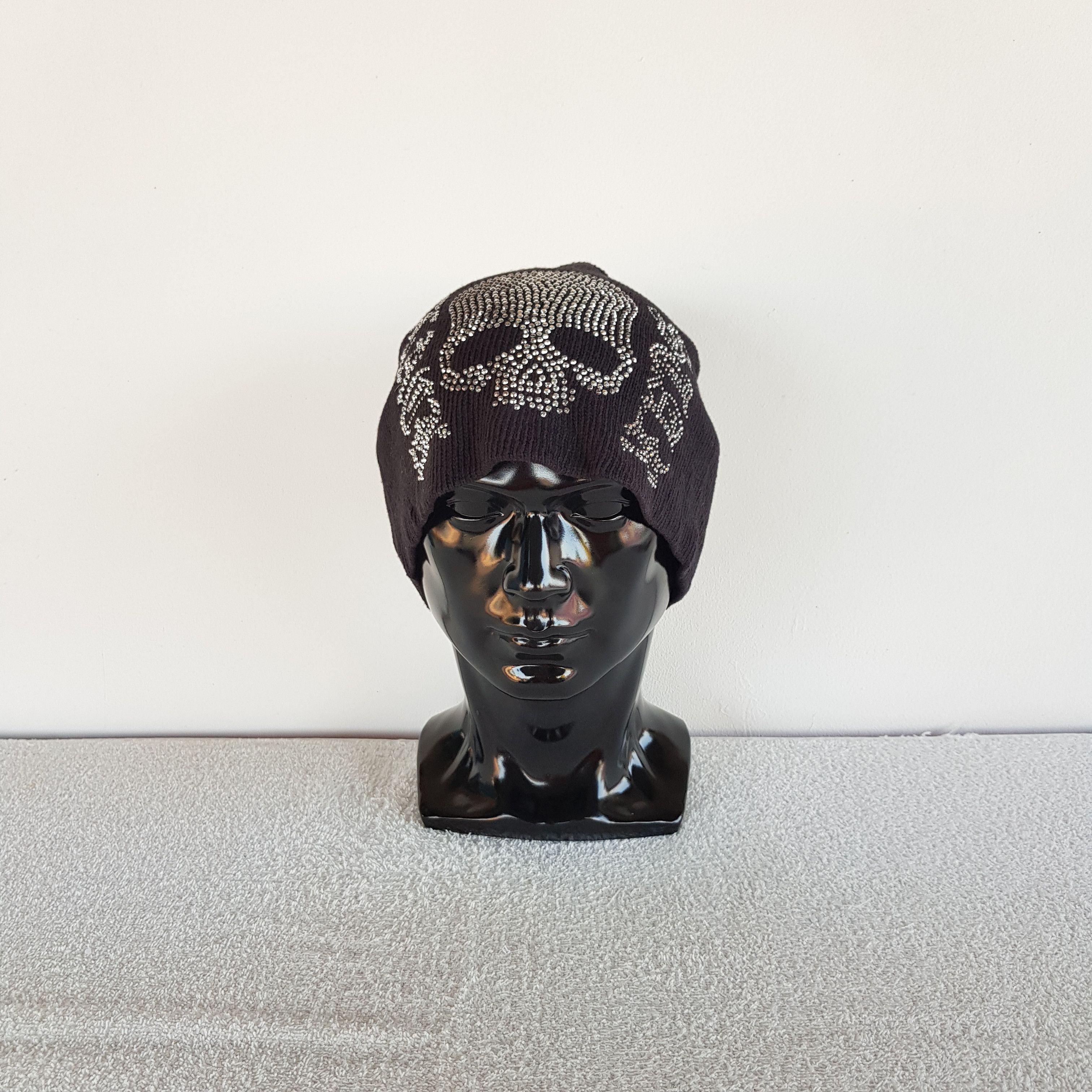 Japanese Brand Vintage Skulls Beanie Snow Caps Black Star Hats Size ONE SIZE - 1 Thumbnail