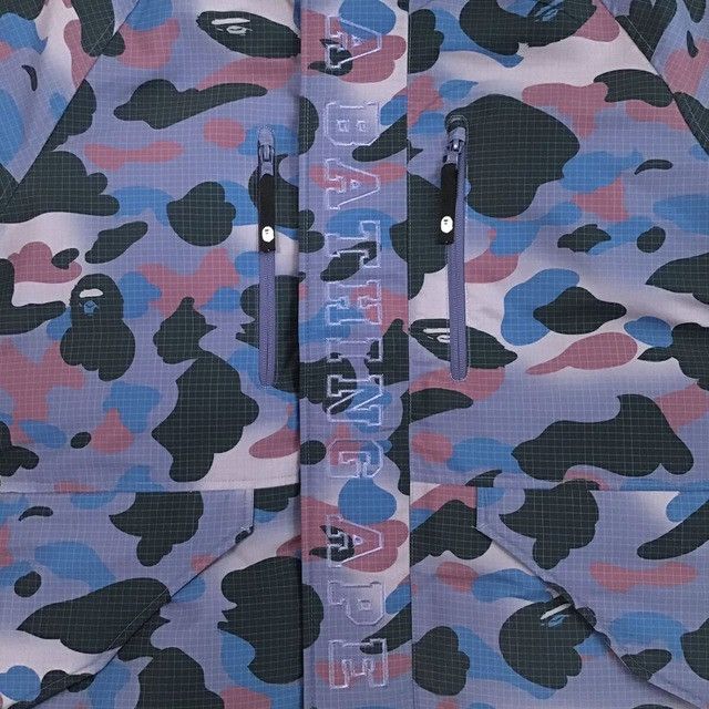 Bape BAPE Grid camo Hoodie Snowboard Puffer Down Jacket APE Size US L / EU 52-54 / 3 - 2 Thumbnail