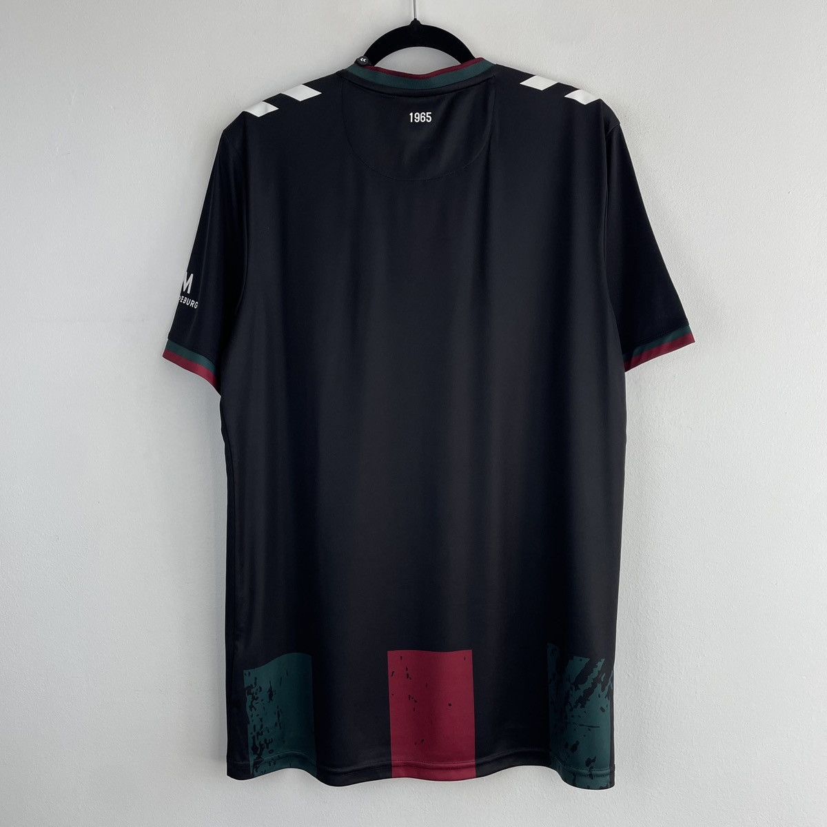 Hummel 1.FC Magdeburg Third Men Jersey Shirt 2024/2025 size M-L Size US M / EU 48-50 / 2 - 7 Thumbnail