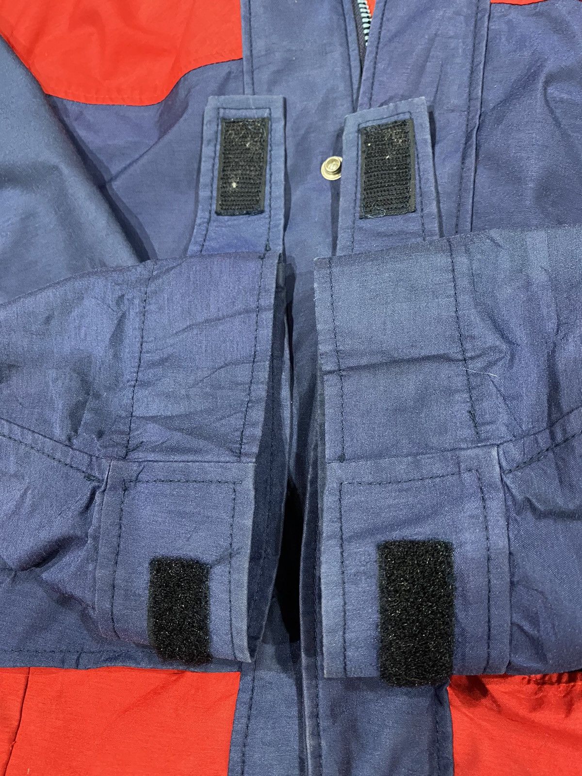 Montbell Vintage MONT-BELL Gore-tex Hoodie Waterproof Jacket (M) Size US M / EU 48-50 / 2 - 17 Thumbnail