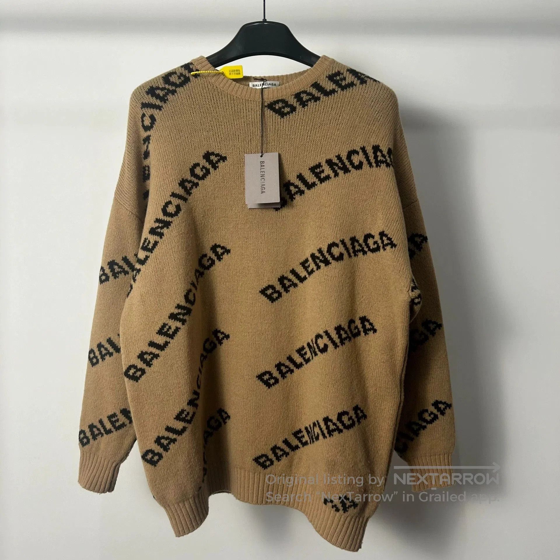 Balenciaga balenciaga logo sweater in khaki color. Size US S / EU 44-46 / 1 - 1 Thumbnail