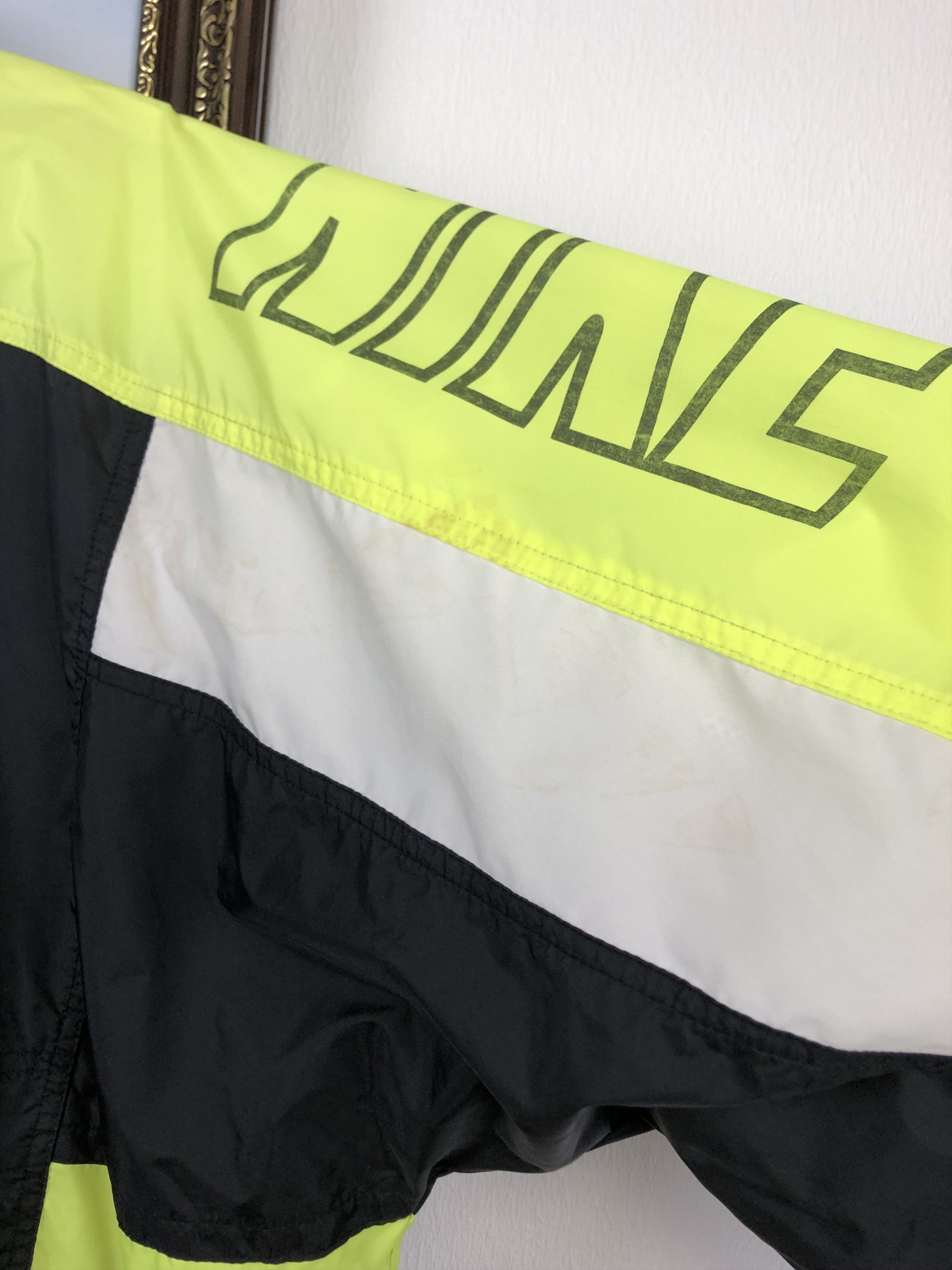 Nike Vintage Borussia Dortmund Football Jacket Soccer Windbreaker Size US L / EU 52-54 / 3 - 8 Thumbnail