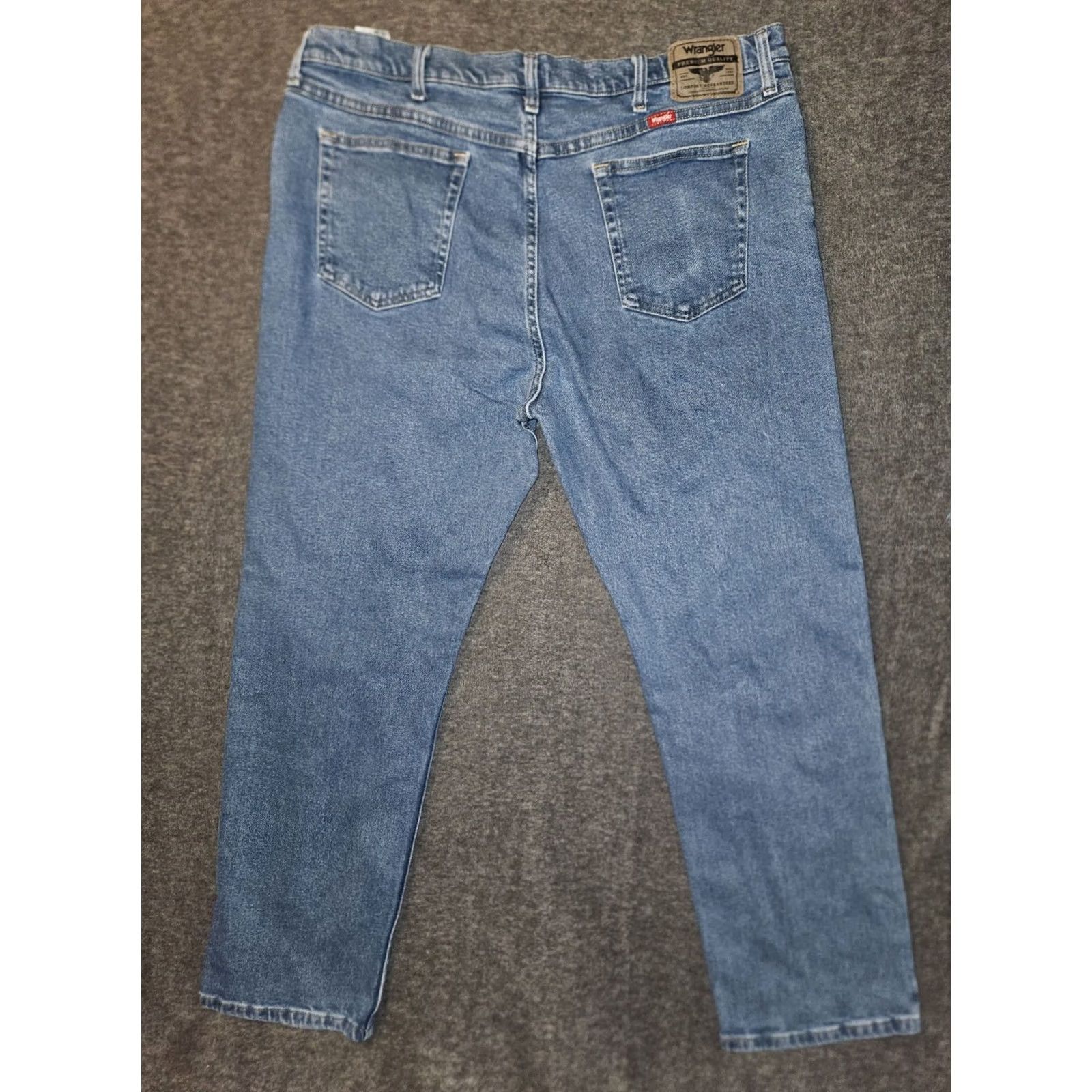 Wrangler Wrangler Jeans Men 5-Pocket Denim Straight Leg Blue 40x30 Regular Fit USA Cowboy Workwear Mens Size US 40 / EU 56 - 6 Thumbnail