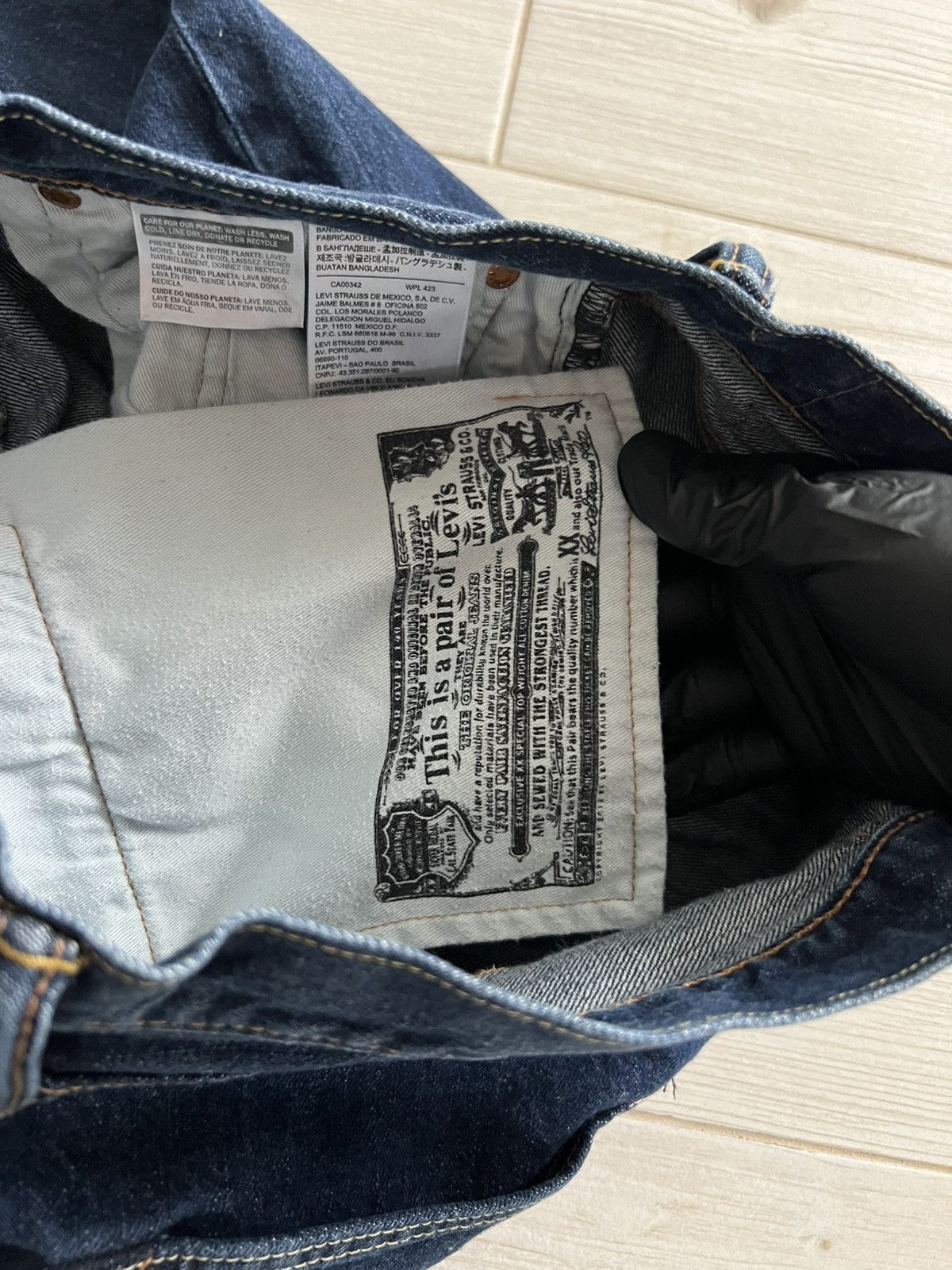 Levi's Vintage Levi's 501 Distressed Jeans 32x32 Size US 32 / EU 48 - 22 Thumbnail