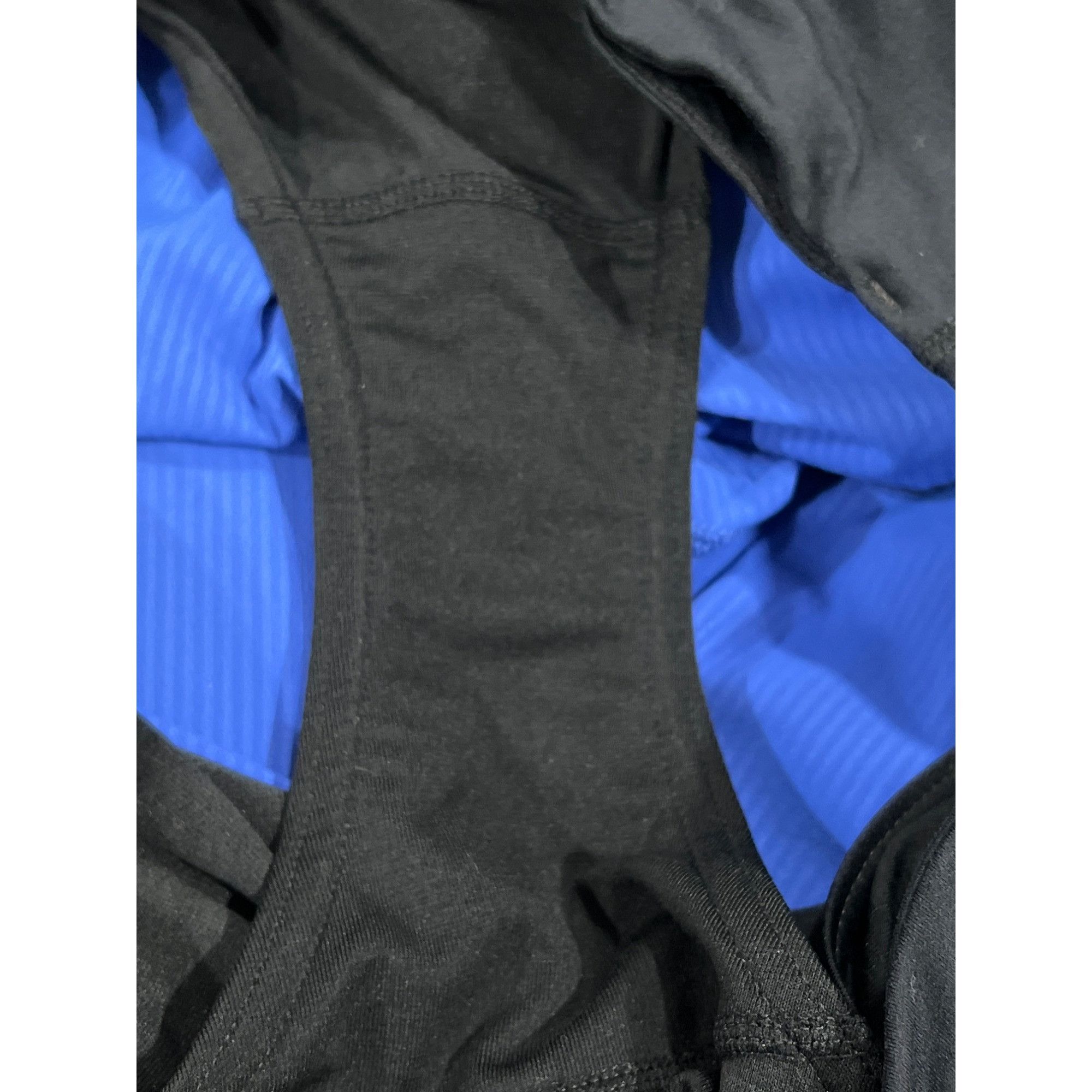 Lululemon Lululemon Women's Black & Blue Athletic Shorts Size 6 inseam Size 28" / US 6 / IT 42 - 6 Thumbnail