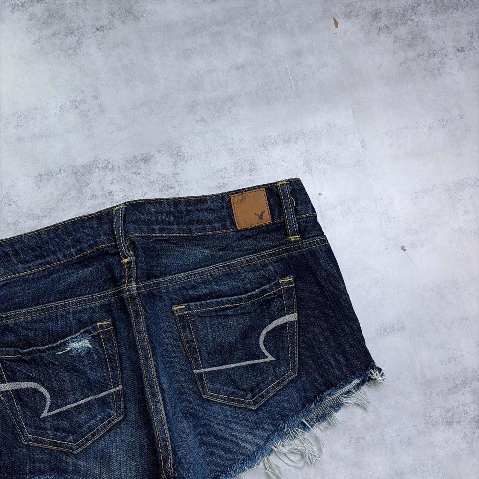 American Eagle Outfitters Y2K Dark Wash American Eagle Grunge Distressed Mini Shorts Size 30" / US 8 / IT 44 - 2 Thumbnail