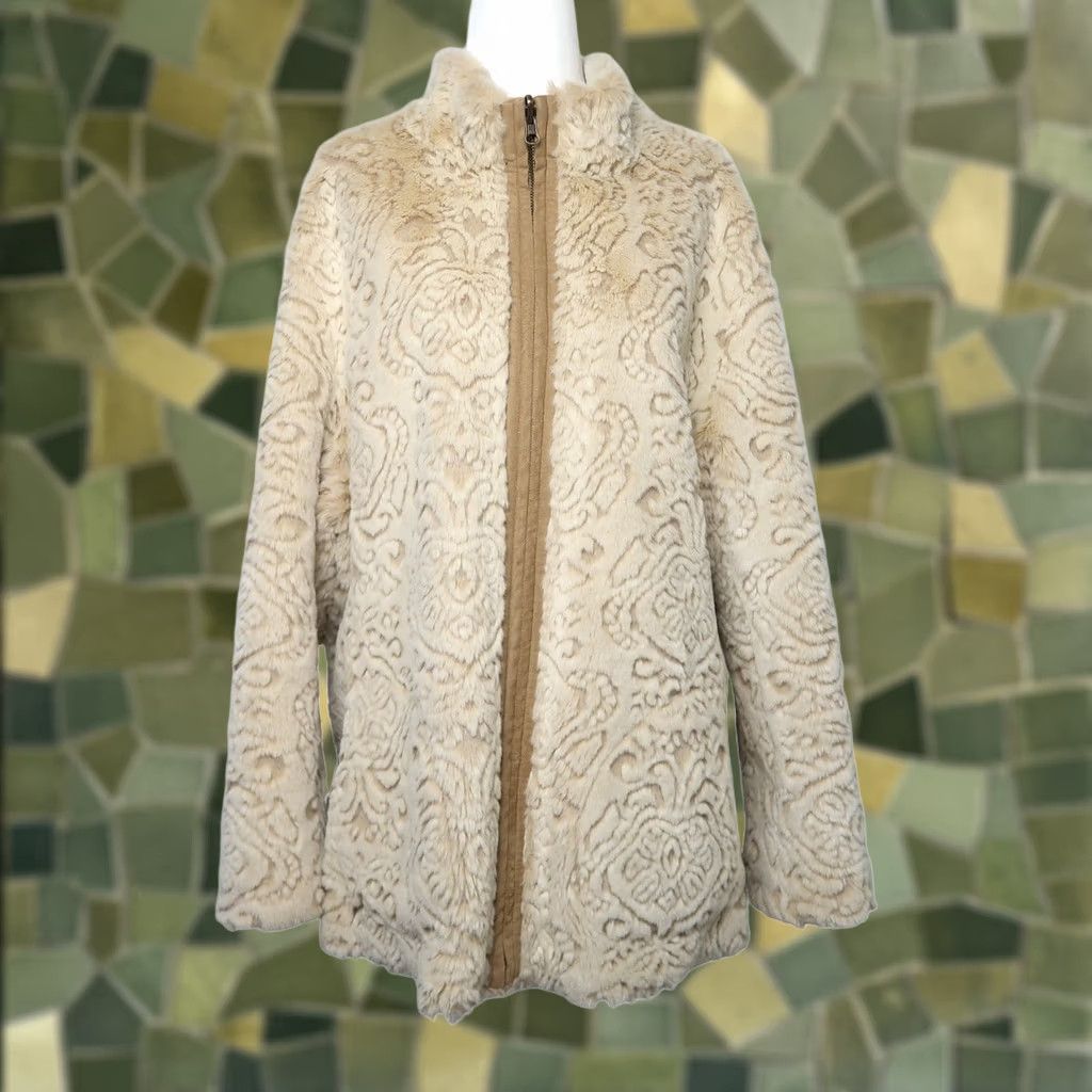 Vintage VINTAGE 90s cream faux fur and tan faux suede reversible jacket XL Jacket Womens Size XL / US 12-14 / IT 48-50 - 1 Thumbnail