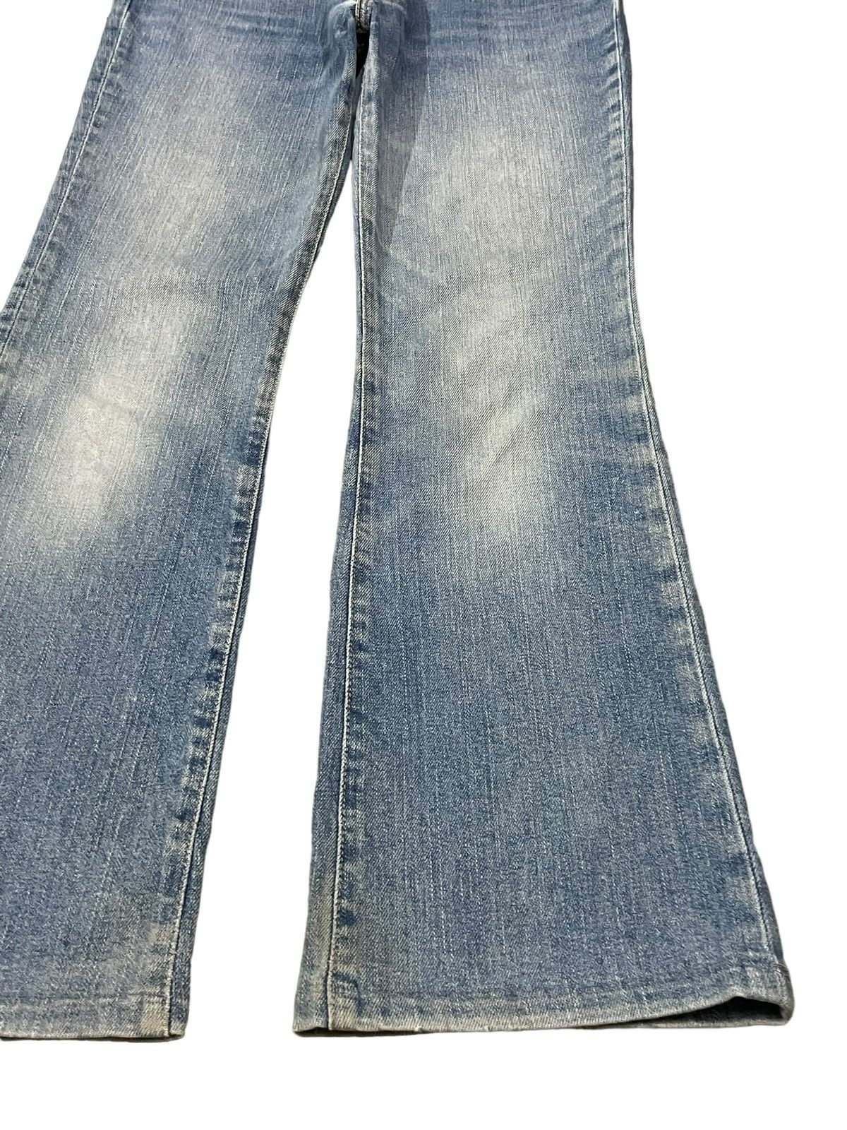 Levi's Vintage Clothing Vintage Y2K Levi’s Womens Denim Blue Fade Wash Bootcut Jeans Size 28" / US 6 / IT 42 - 4 Thumbnail