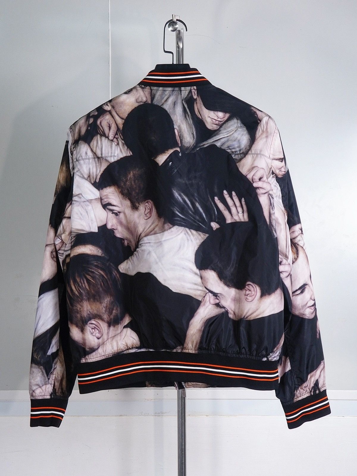 Dior FW17 Dan Witz “Mosh Pit” Bomber Jacket Size US L / EU 52-54 / 3 - 2 Thumbnail