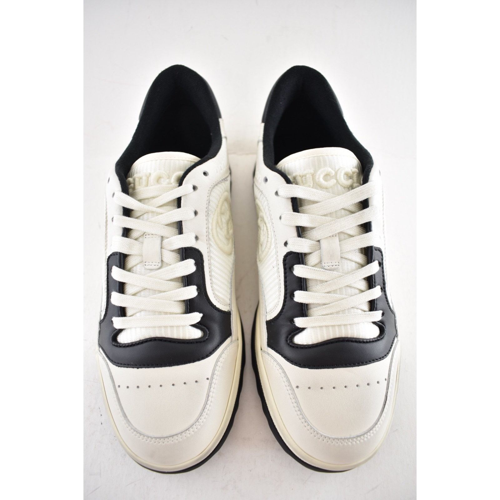 Gucci Gucci Distressed Leather GG Flat Low Top Trainer Sneaker 37 Size US 7 / IT 37 - 9 Thumbnail