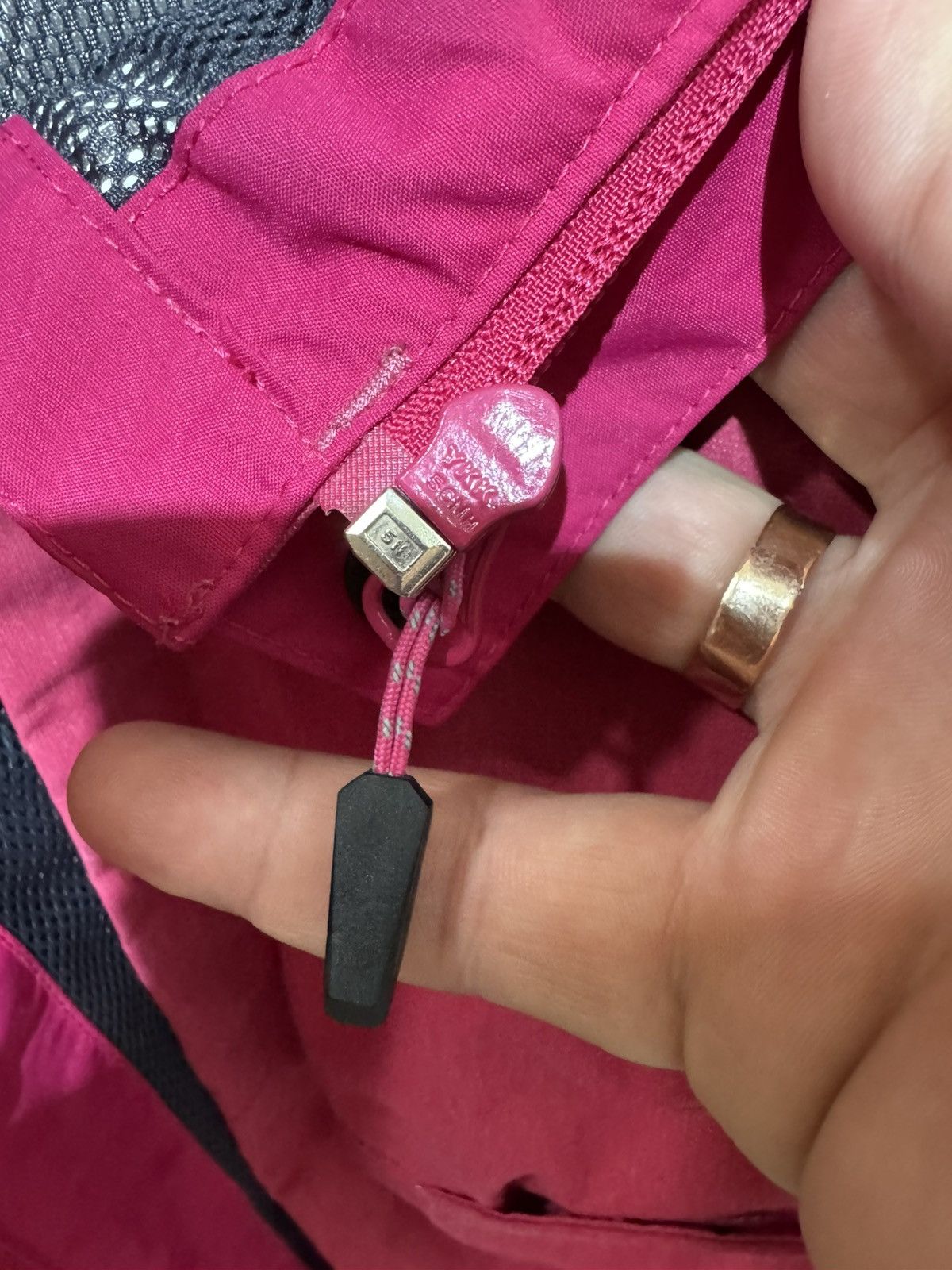 Berghaus × The Mountain Berghaus Women's Elara Waterproof Shell Jacket UK 14 Size L / US 10 / IT 46 - 21 Thumbnail