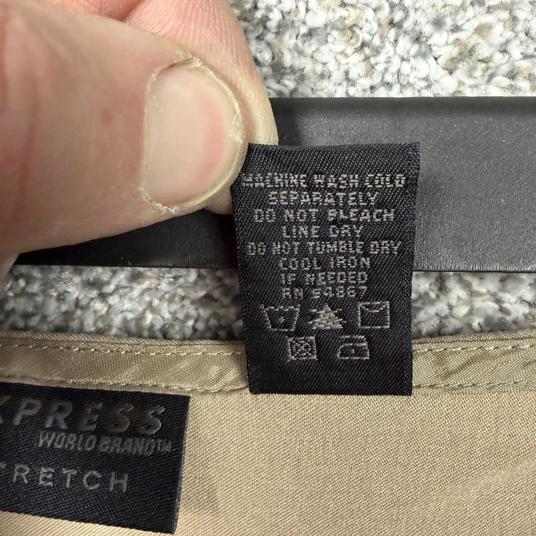 Express VINTAGE Express Skirt 7/8 Beige Pencil Ruffle Workwear Office Size 28" / US 6 / IT 42 - 5 Thumbnail