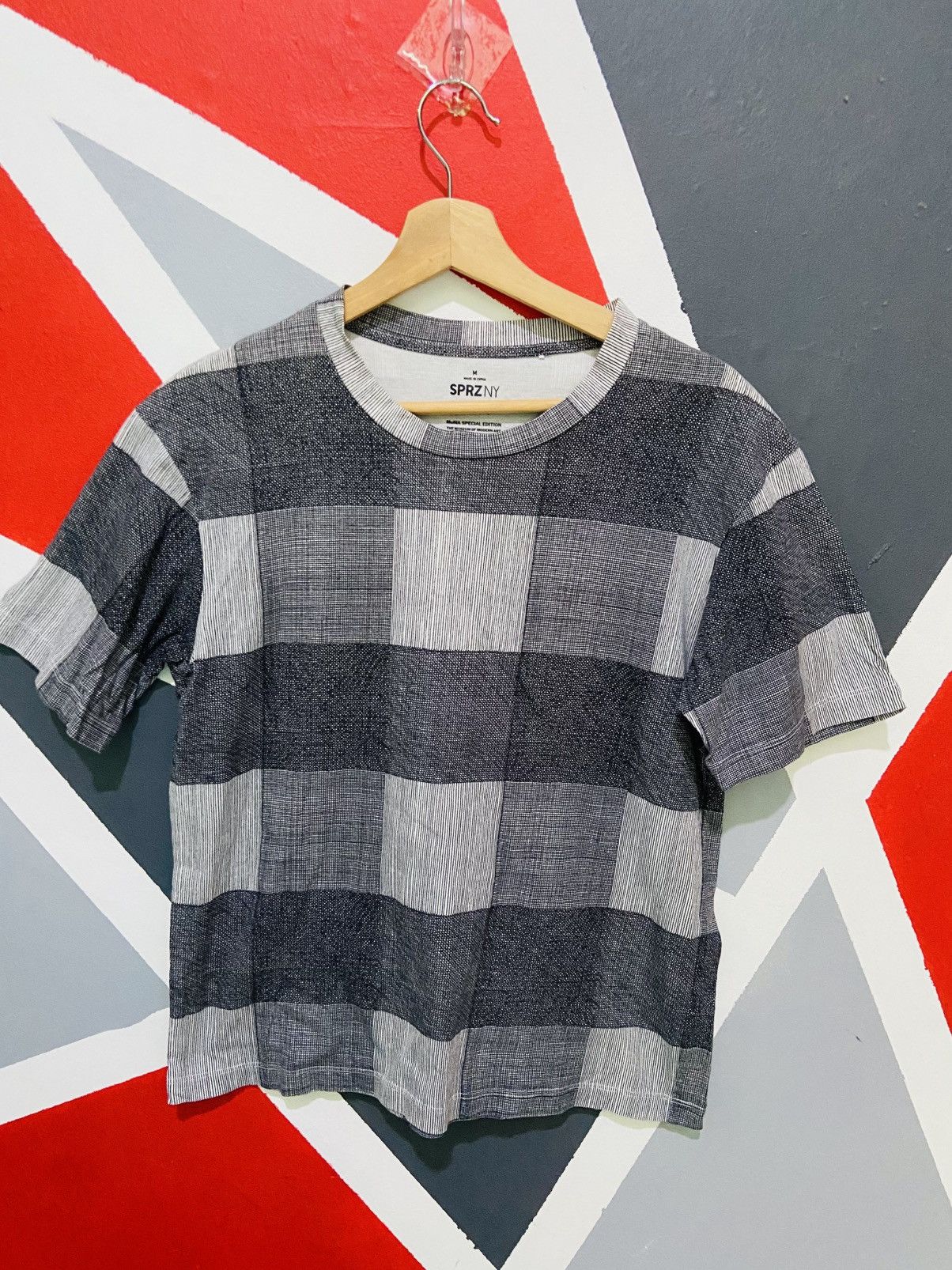 MoMA Moma X Sprzny XUniqlo T-Shirt Size US M / EU 48-50 / 2 - 1 Thumbnail