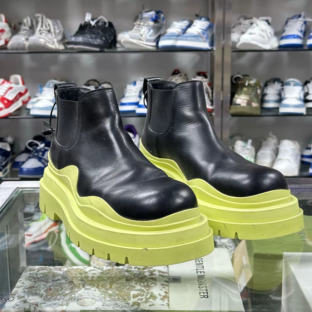 Bottega Veneta BV Tir Chelsea Leather Boots