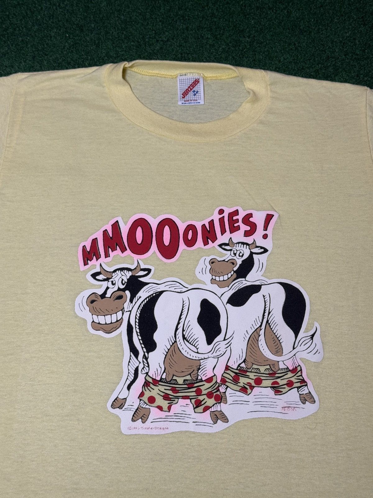 Vintage Vintage 80s Moonies Cow Butt Funny Retro Animal T Shirt Size US M / EU 48-50 / 2 - 2 Thumbnail