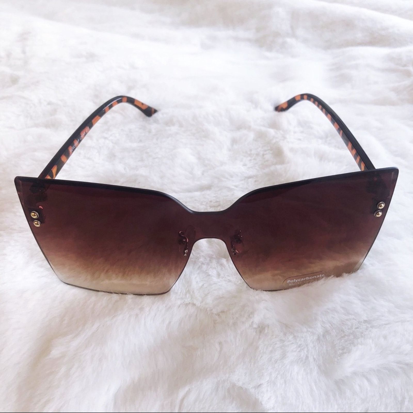 Other Dana Brown Rimless Oversized Cat Eye Sunglasses Size ONE SIZE - 5 Thumbnail