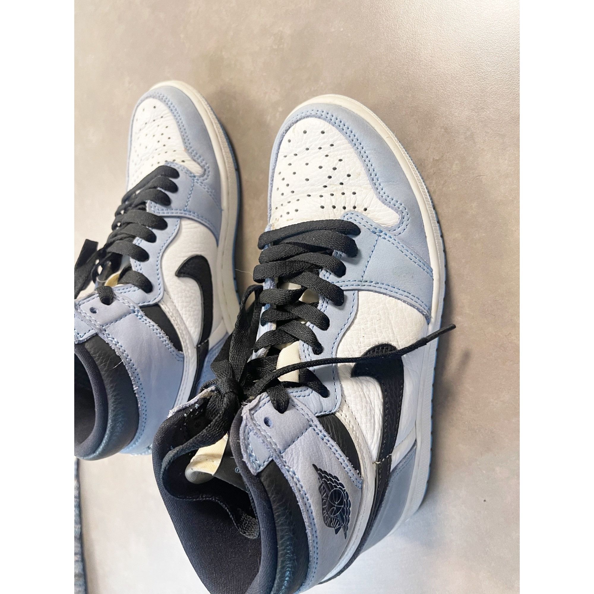 Nike Nike Air Jordan 1 High Top Leather Sneaker University Blue Size US 8 / IT 38 - 3 Thumbnail