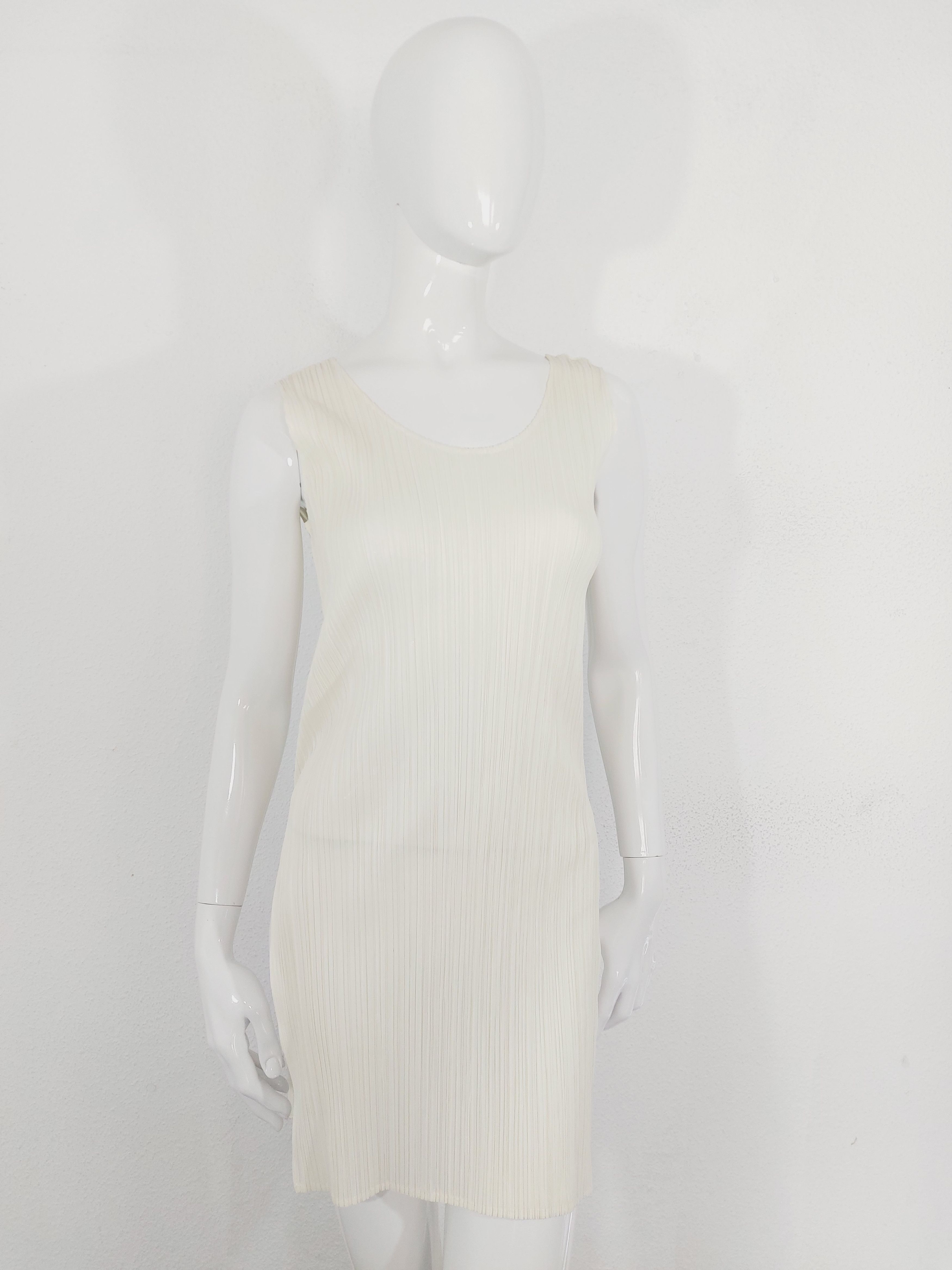Issey Miyake Issey Miyake Pleats Japanese Beige Split Pleated Tunic Dress Size ONE SIZE - 7 Thumbnail