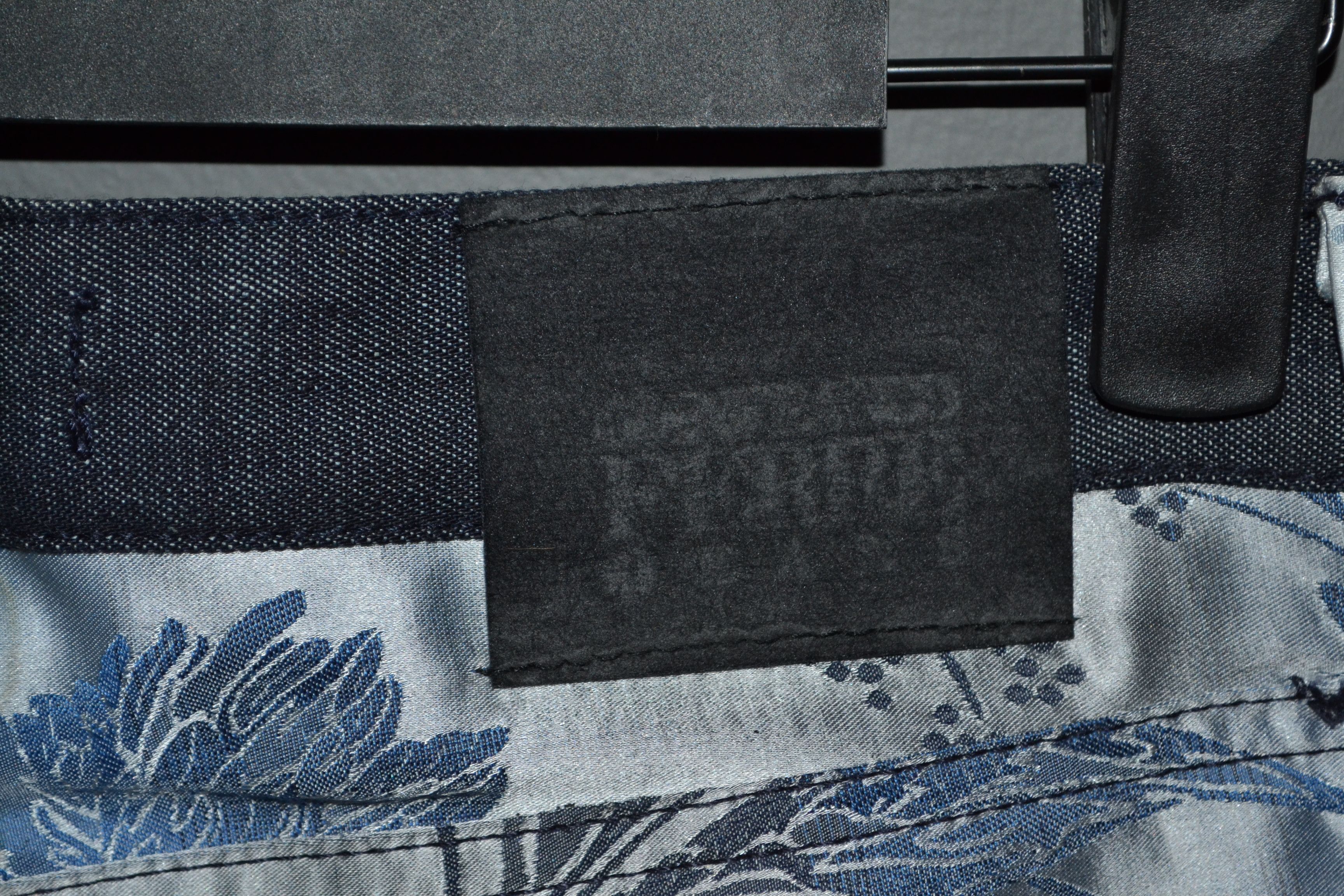 Gianfranco Ferre × Vintage Ferre Vintage Metallic Floral Pants Jeans 27 size Gianfranco Size 27" / US 4 / IT 40 - 7 Thumbnail