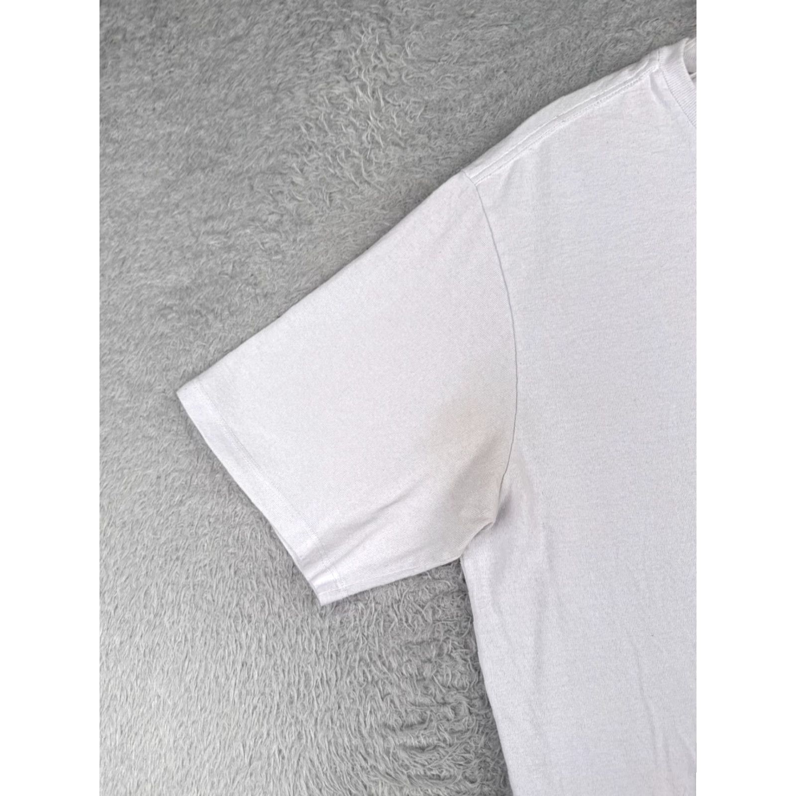 Patagonia Patagonia Shirt Men M White Logo Responsibili-Tee Pocket Cotton Blend Crew Neck Short Sleeve All Seasons Size US M / EU 48-50 / 2 - 3 Thumbnail