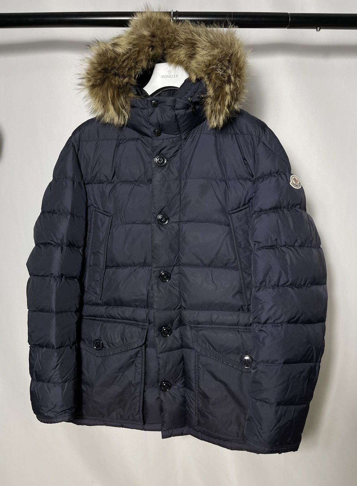 Moncler store cluny navy