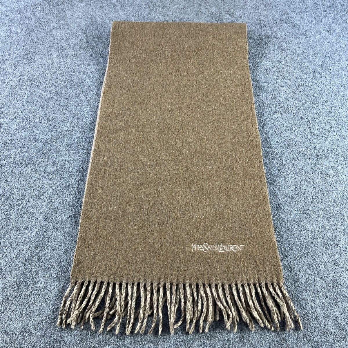 Vintage Yves Saint Laurent Scarf / Muffler / Neckwear T1432