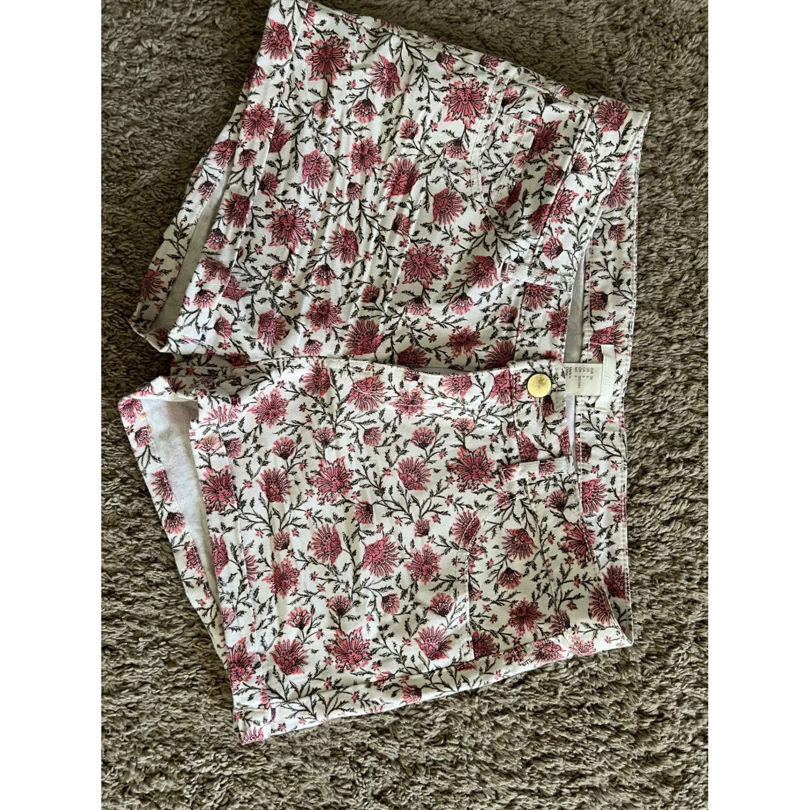 H&M HM Womens Floral Denim Shorts Pink White High Waisted Size 6 Size 28" / US 6 / IT 42 - 3 Thumbnail