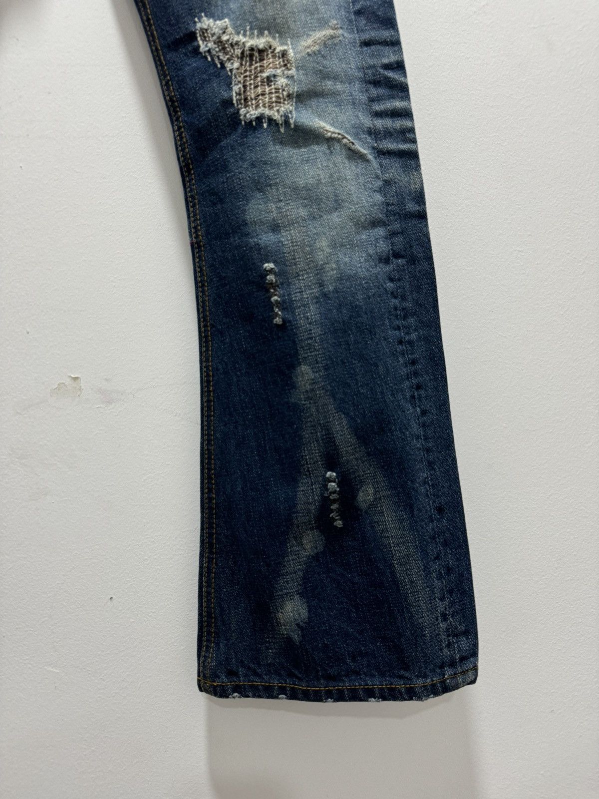 Japanese Brand JAPANESE DESIGN RIPPED WHISKERS FLARED LEG DISTRESSED JEANS Size US 29 - 7 Thumbnail